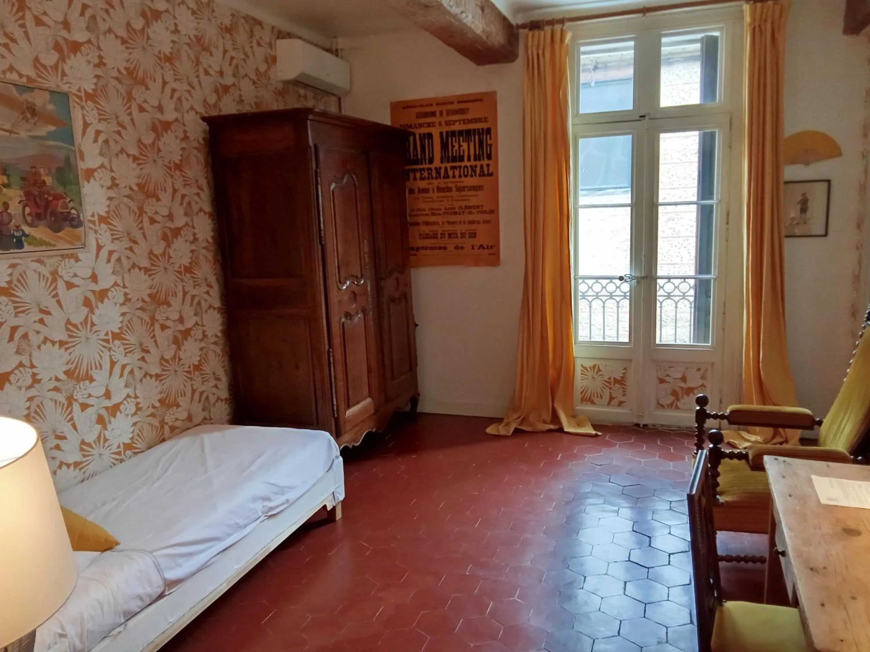 Photo of the whole room, Bed in Le Mas Palegry Chambres d'hôtes Perpignan