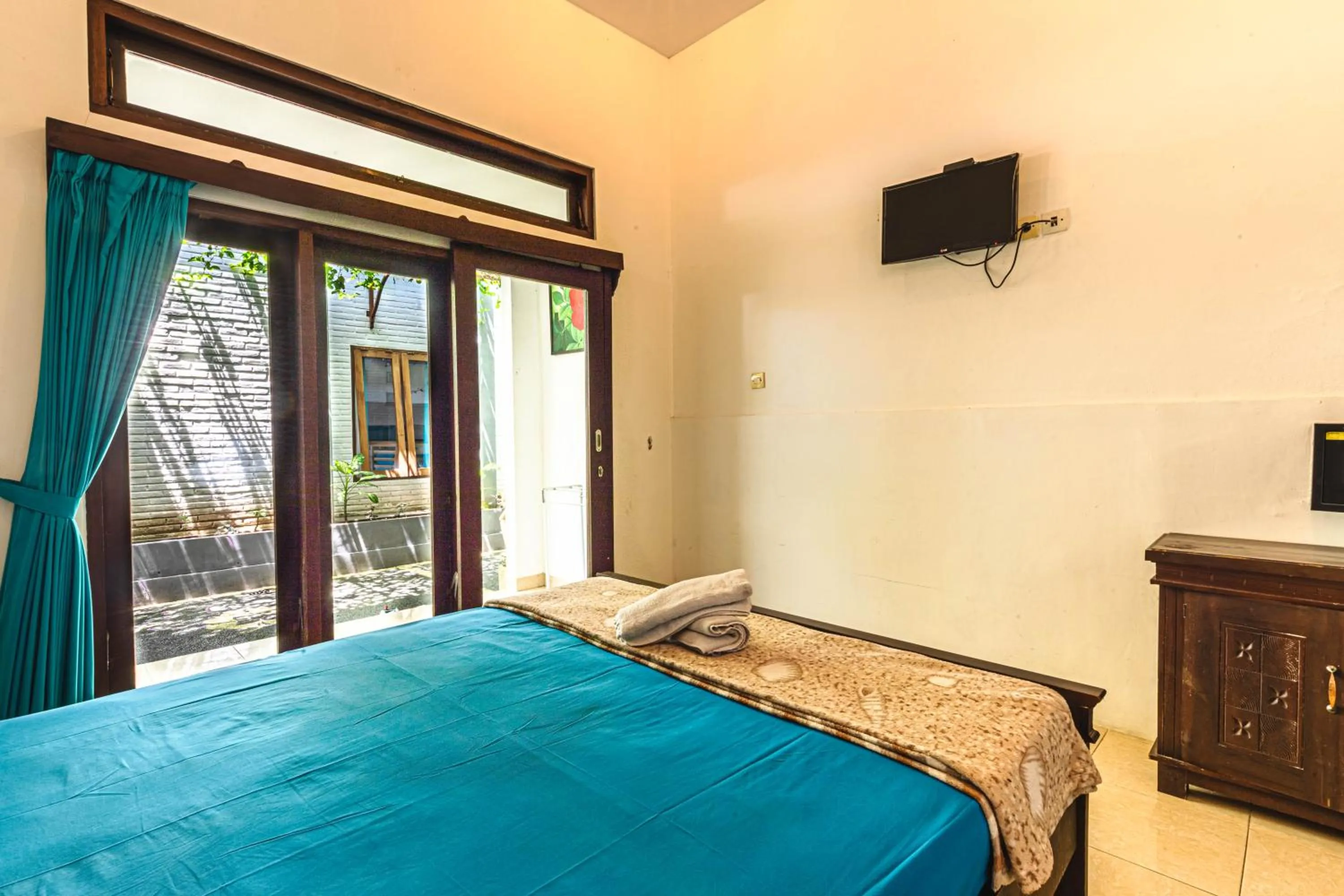 Bedroom, Bed in Surf Retreat Villa Sari Bali