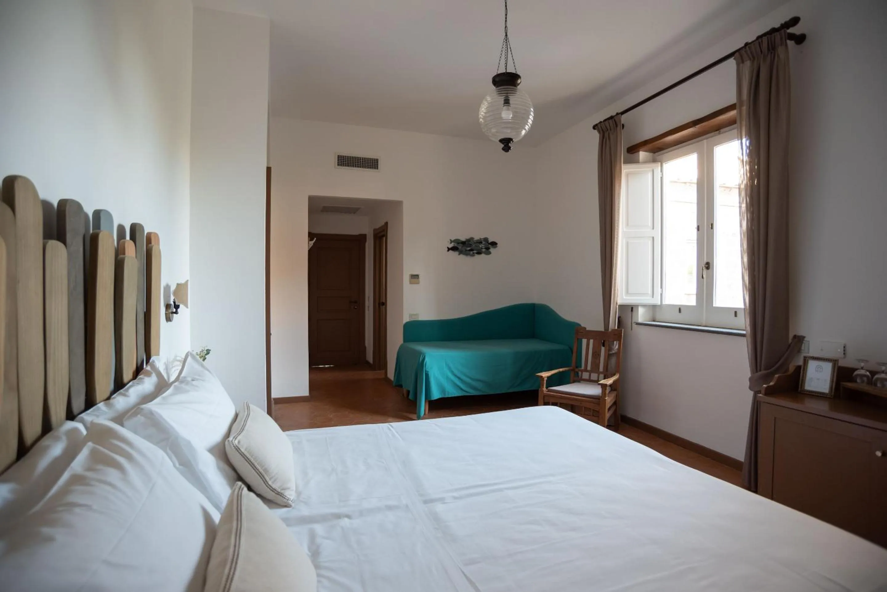 Bedroom, Bed in Villa Puolo - Sorrento