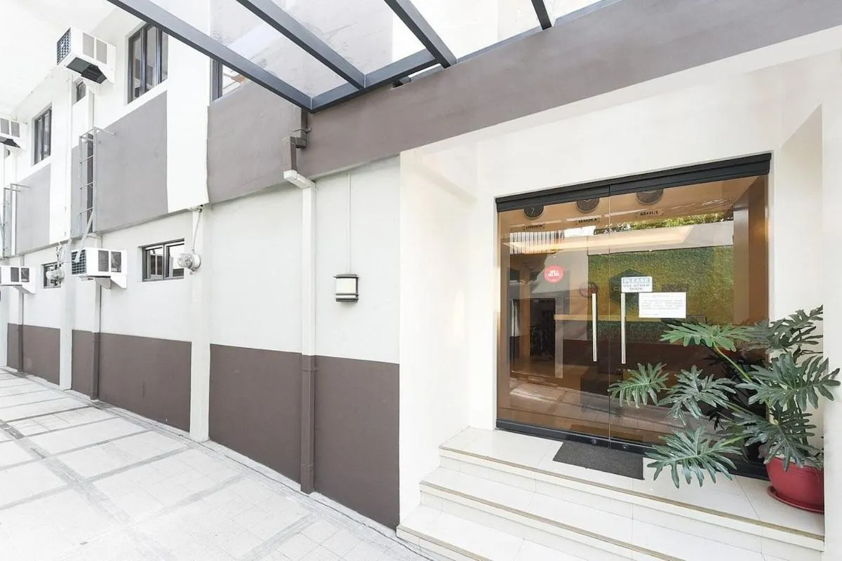 Facade/entrance in The Chipper Hotel Quezon City