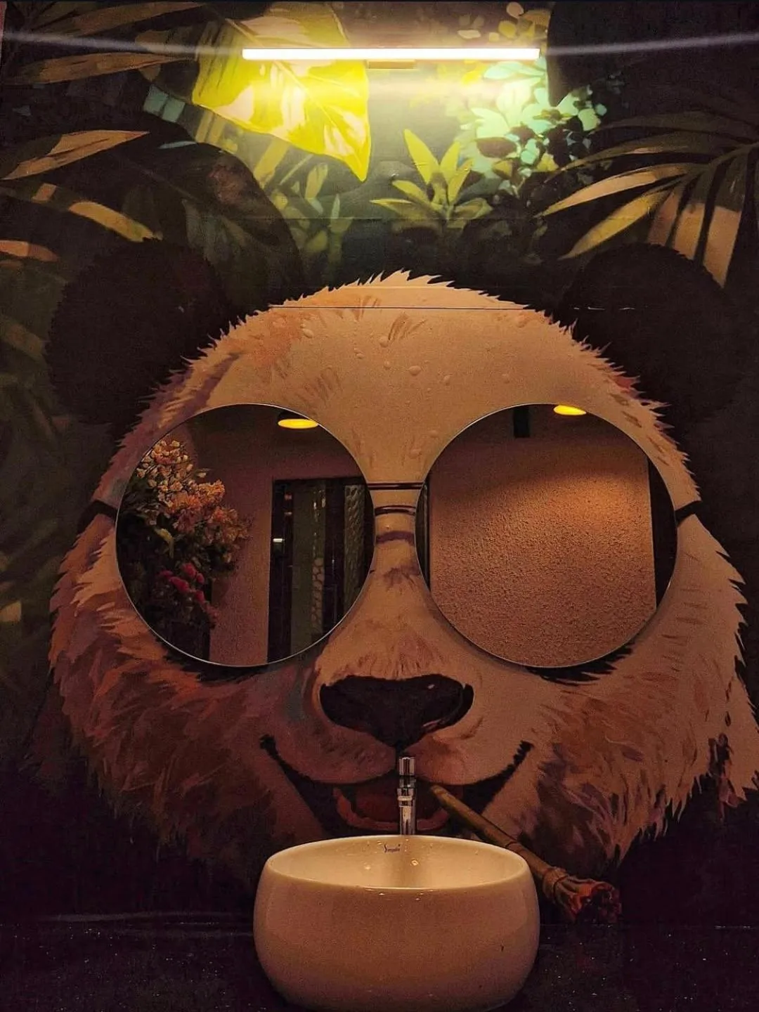 Restaurant/places to eat in Annandam Inn(Hotel Anand)