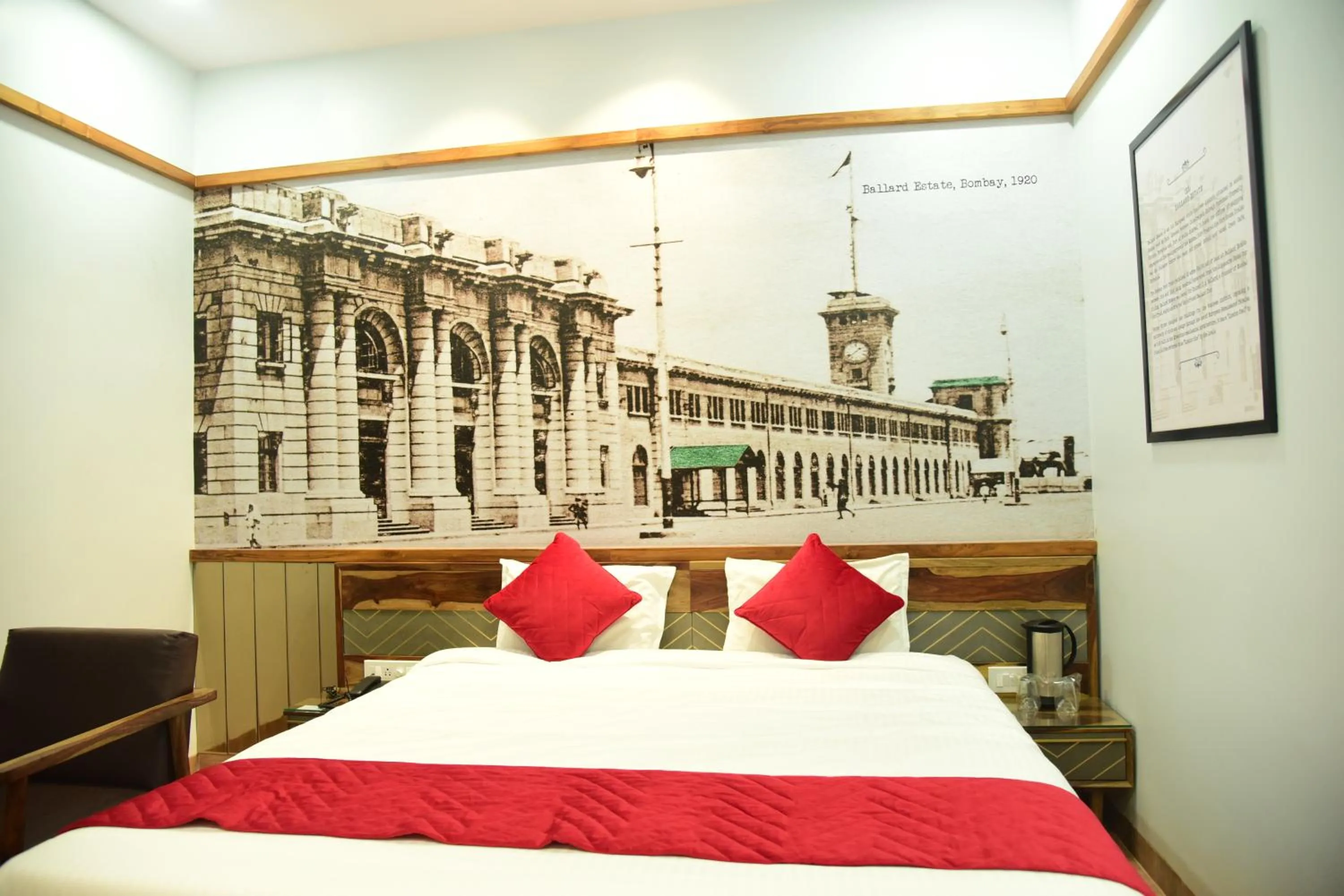 Photo of the whole room, Bed in Annandam Inn(Hotel Anand)