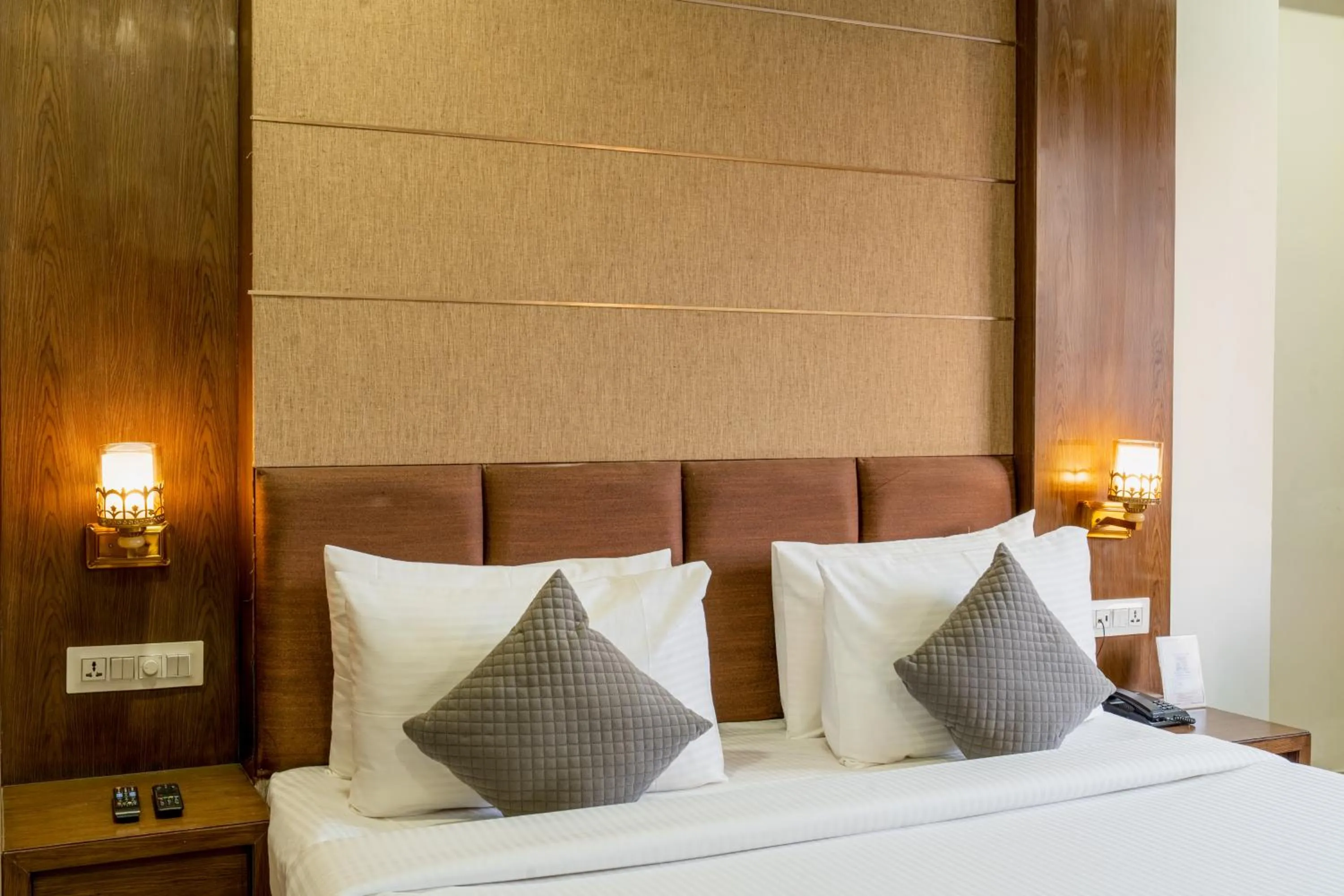 Bed in Hotel Paandora Grand,Udaipur