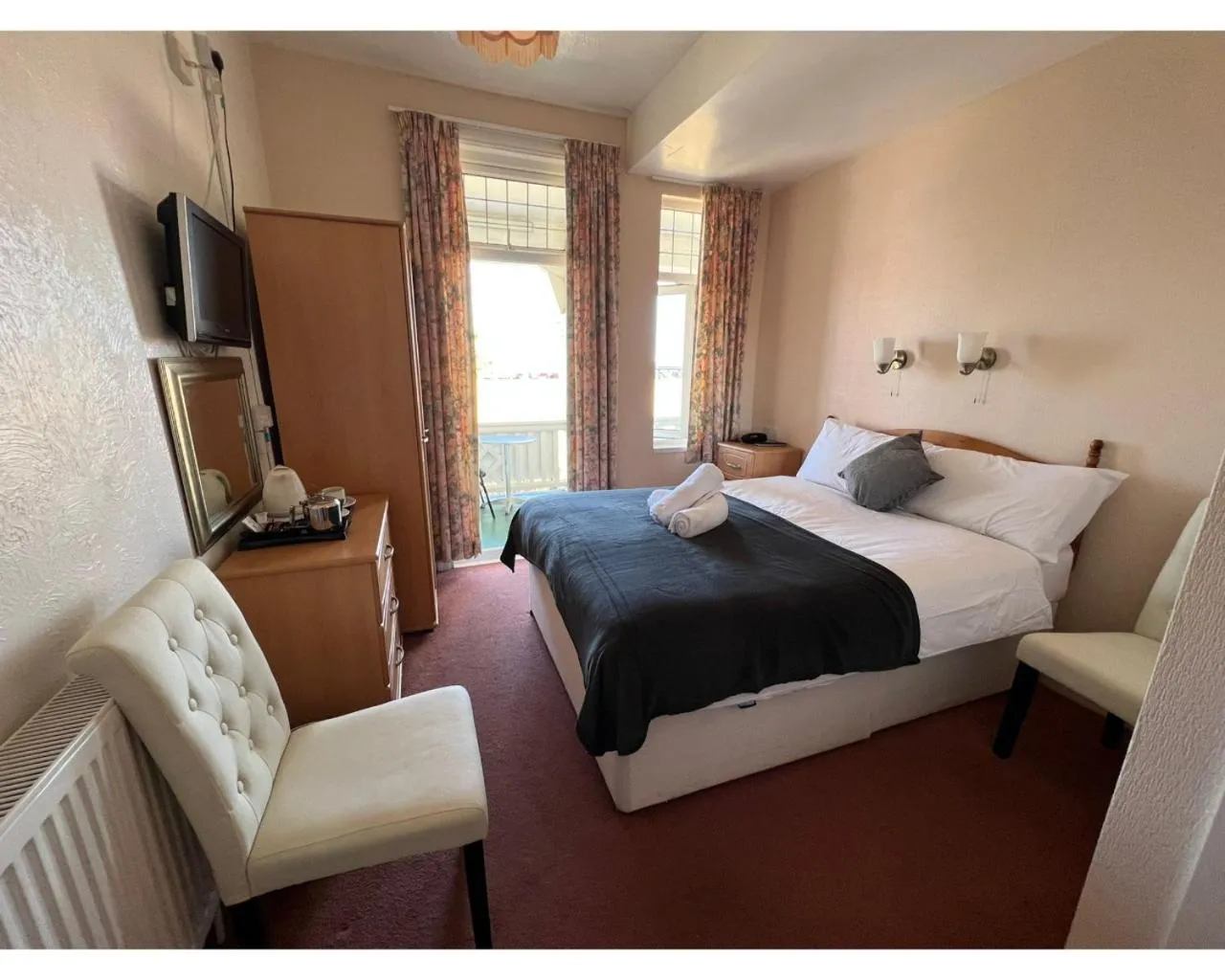 Bedroom, Bed in Bonair Hotel