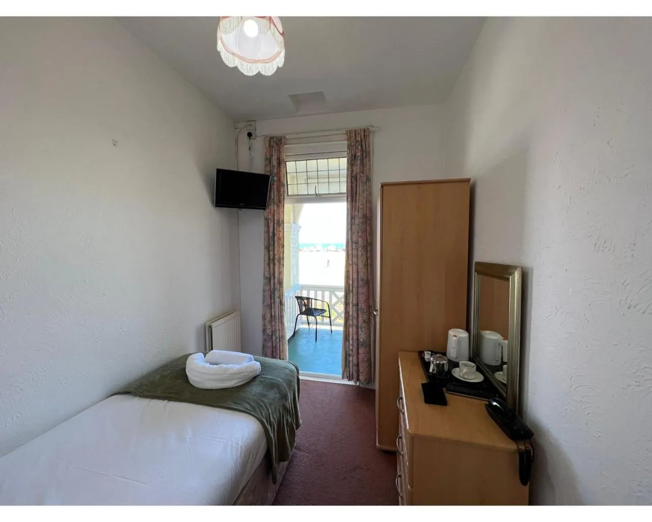 Bedroom, Bed in Bonair Hotel