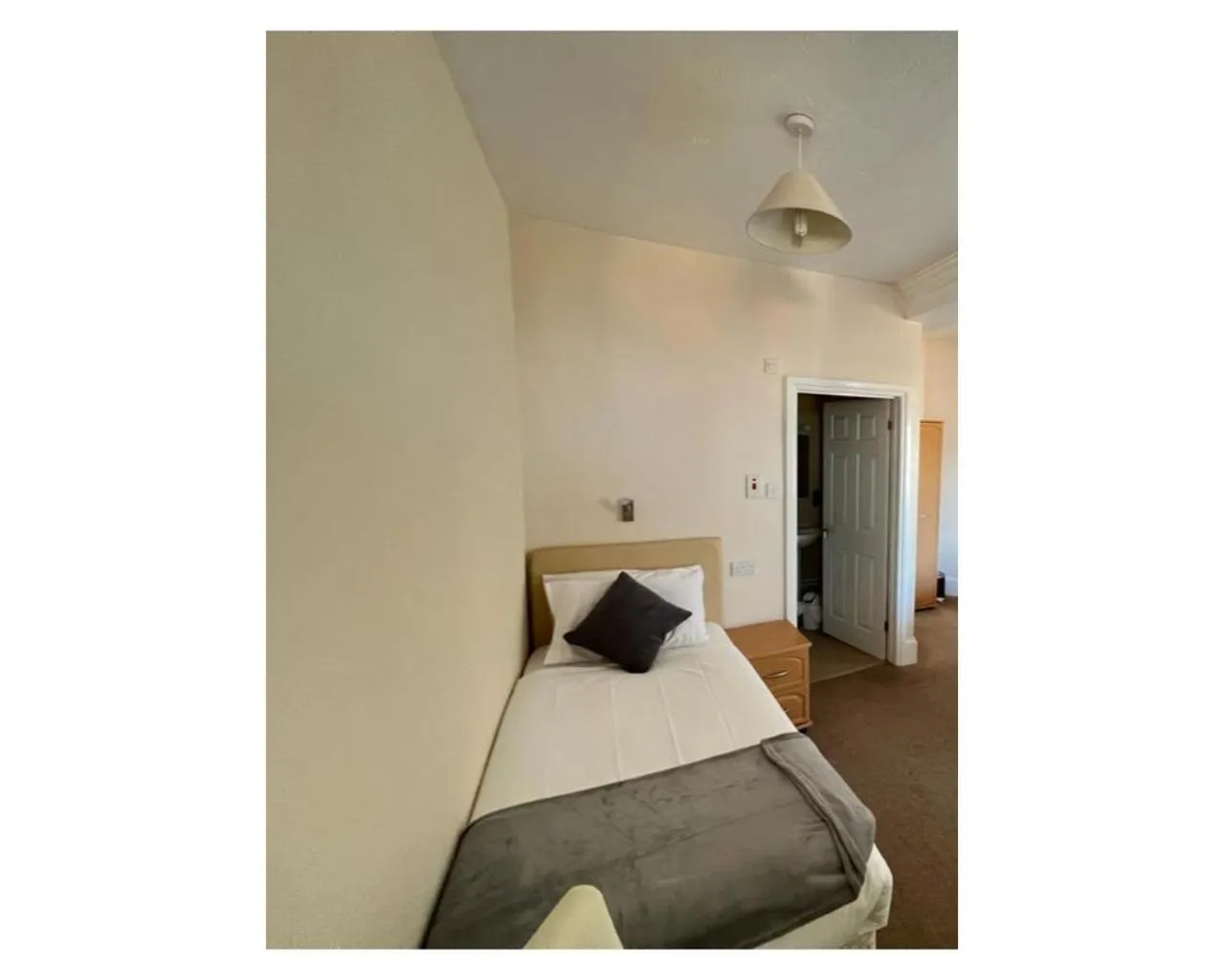 Bedroom, Bed in Bonair Hotel