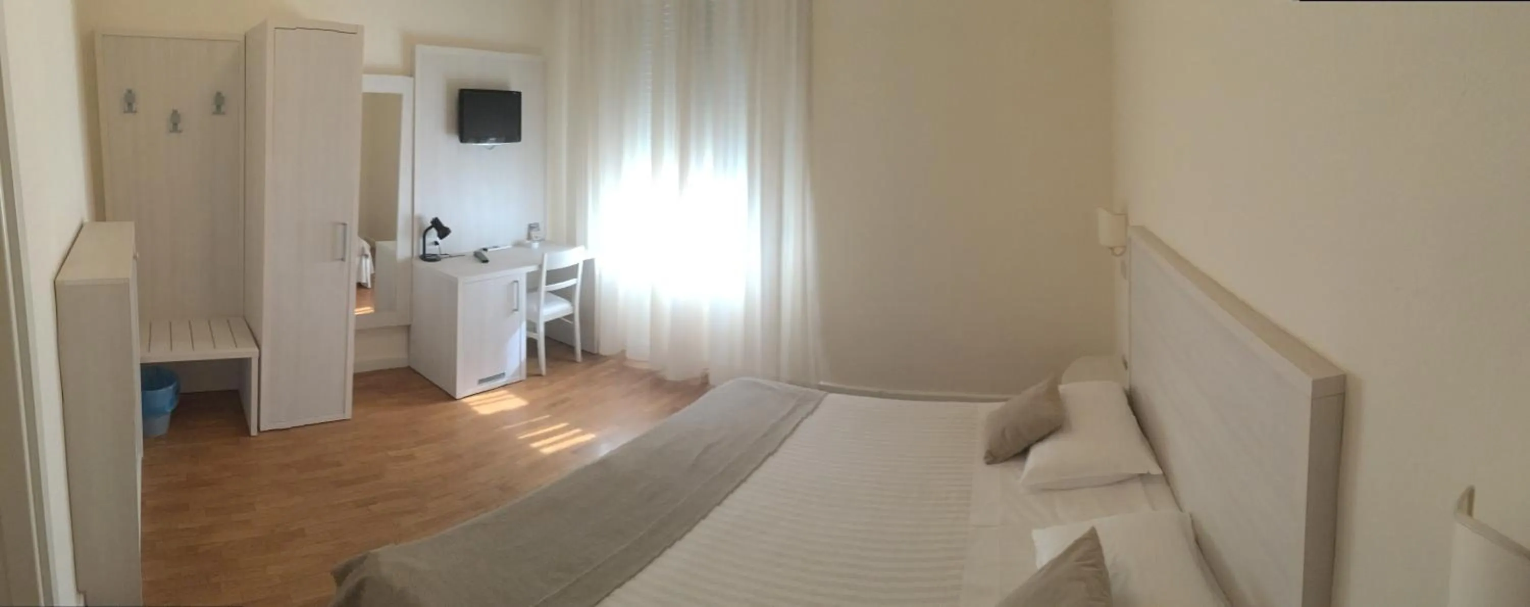 Photo of the whole room, Bed in Hotel La Pace