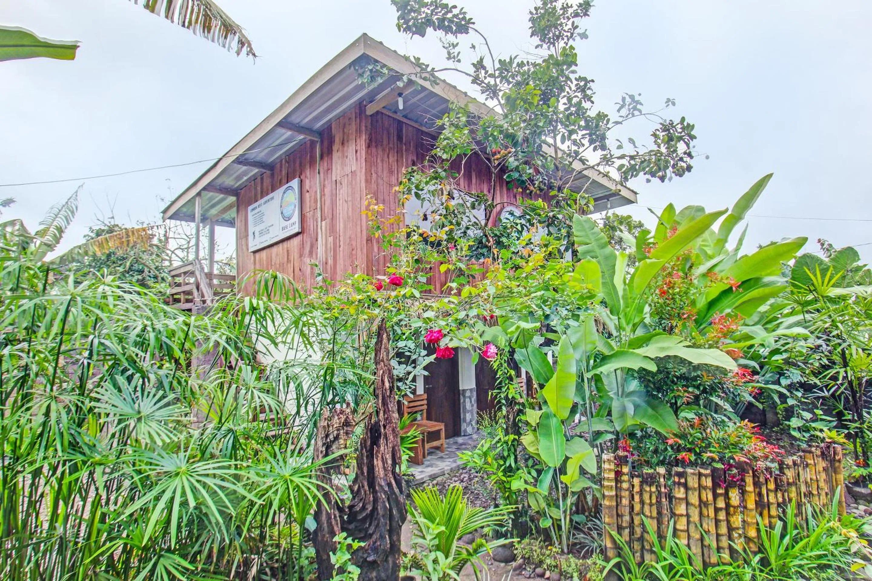 Property building in Tastura Homestay