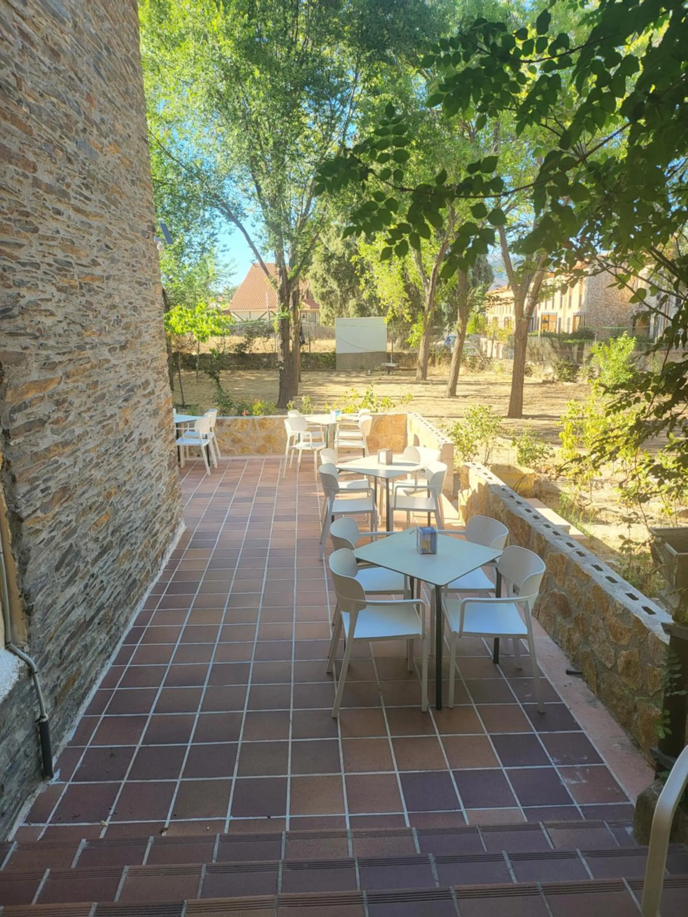 Restaurant/places to eat in Hotel rural LA CASONA DE TAMAYA