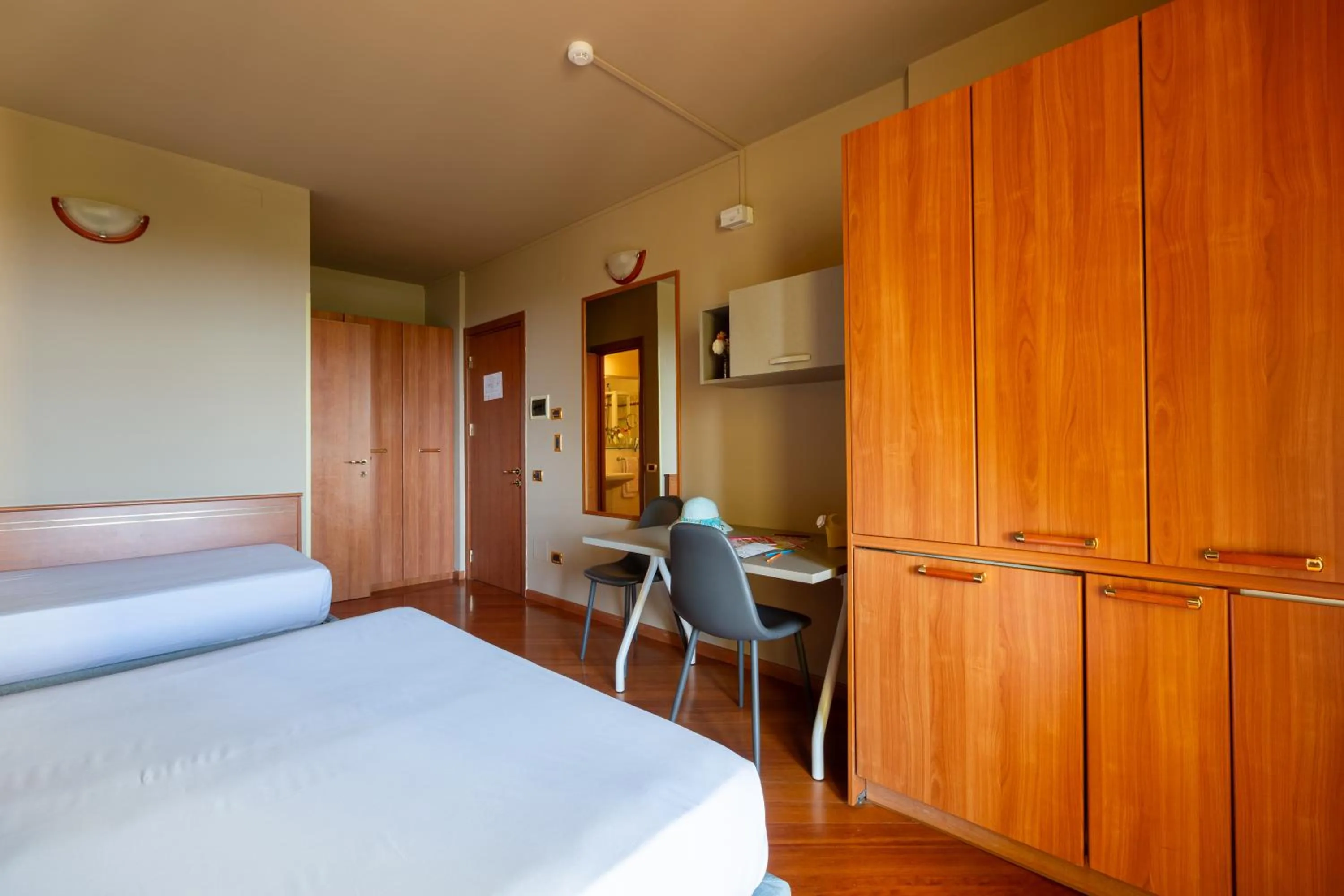 Photo of the whole room, Bed in Loano 2 Village