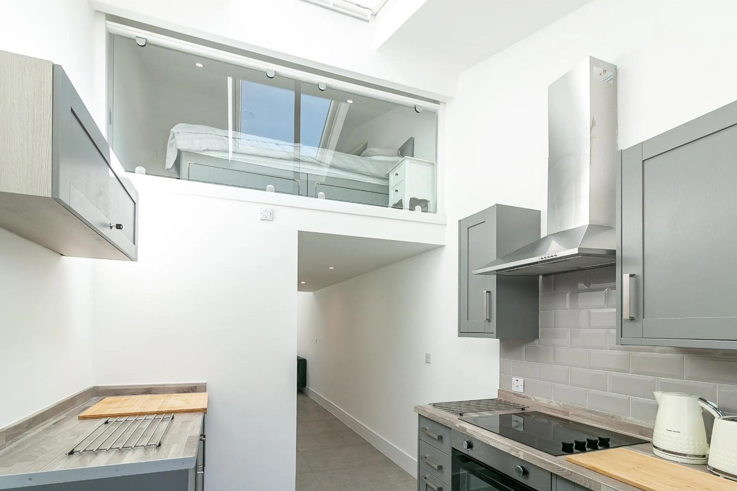 Kitchen or kitchenette in King Pin Corner