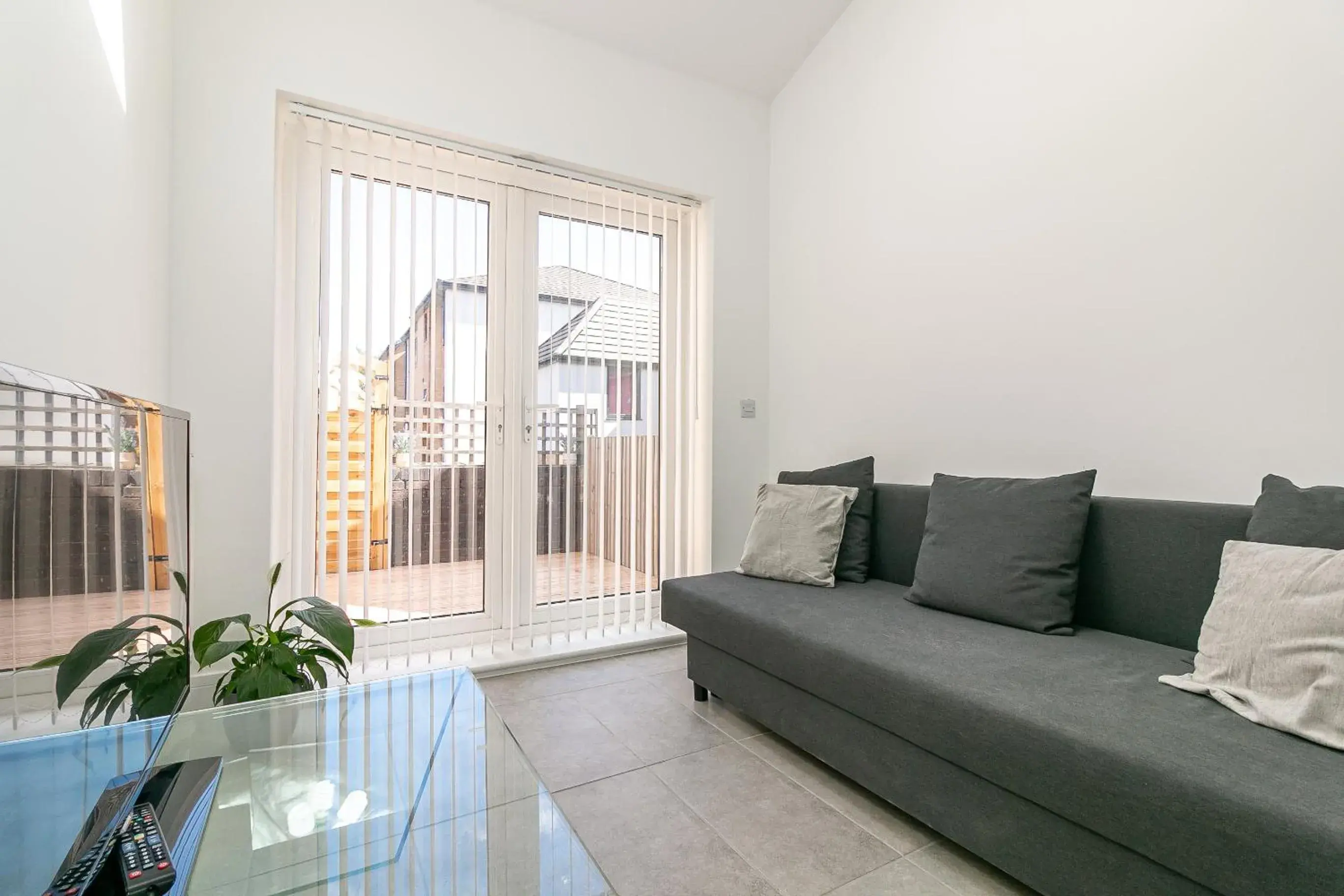 King Pin Corner King Pin Corner