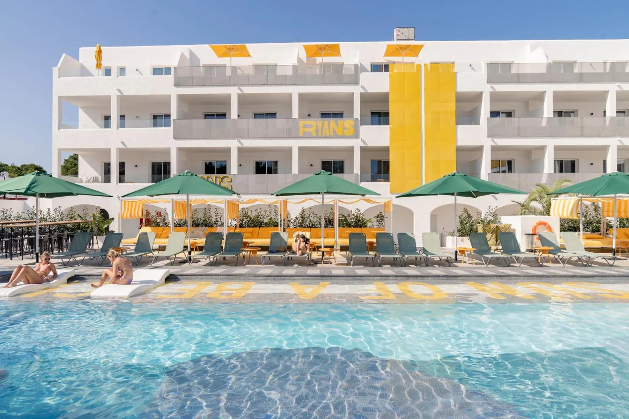 Property building in Ryans Lolas - Adults Only