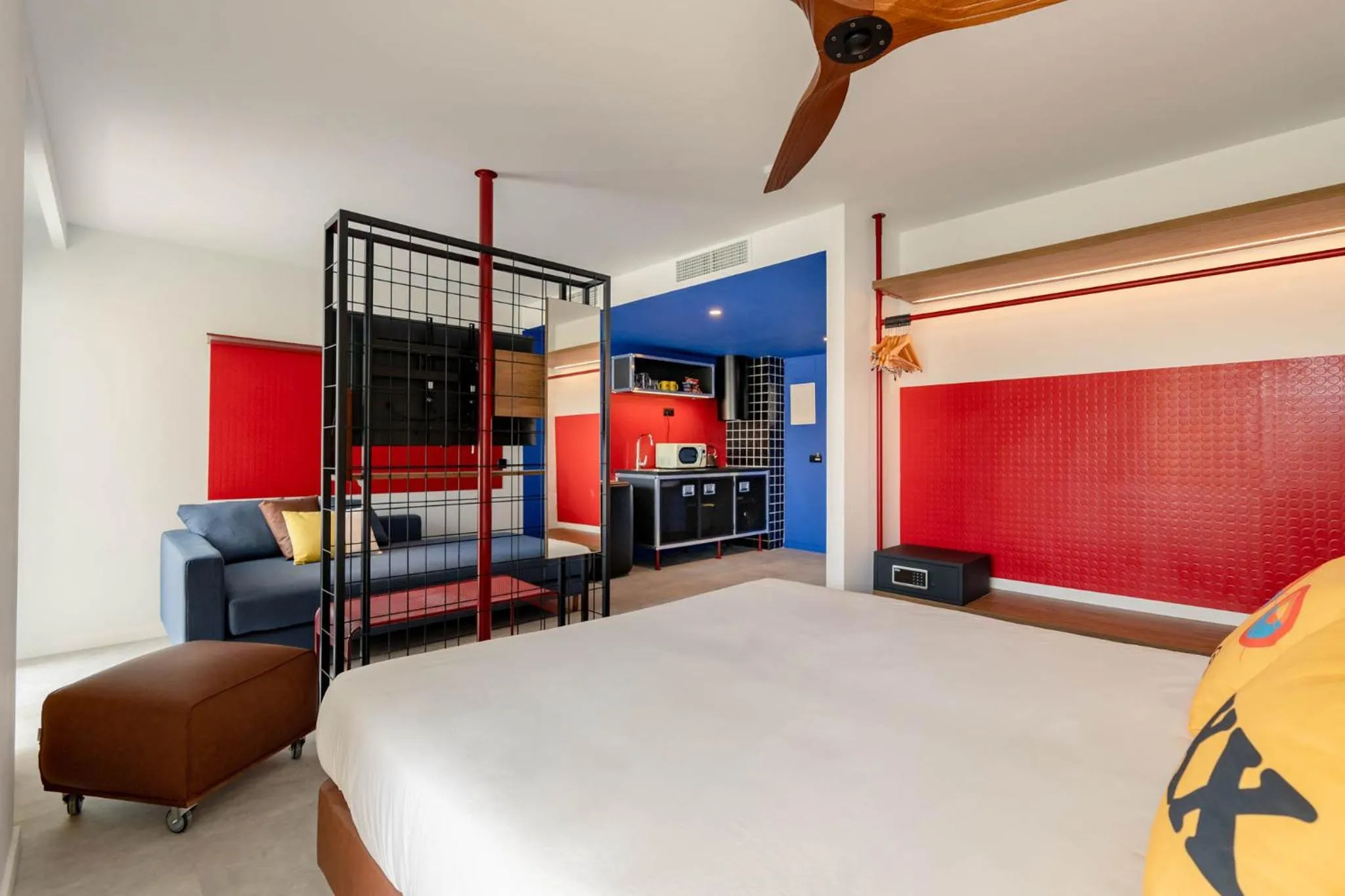 Photo of the whole room, Bed in Ryans Lolas - Adults Only