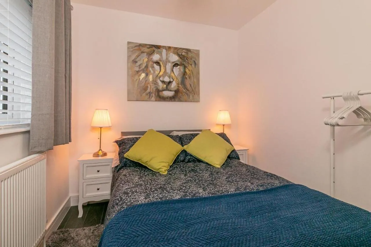 Bedroom, Bed in Archers House