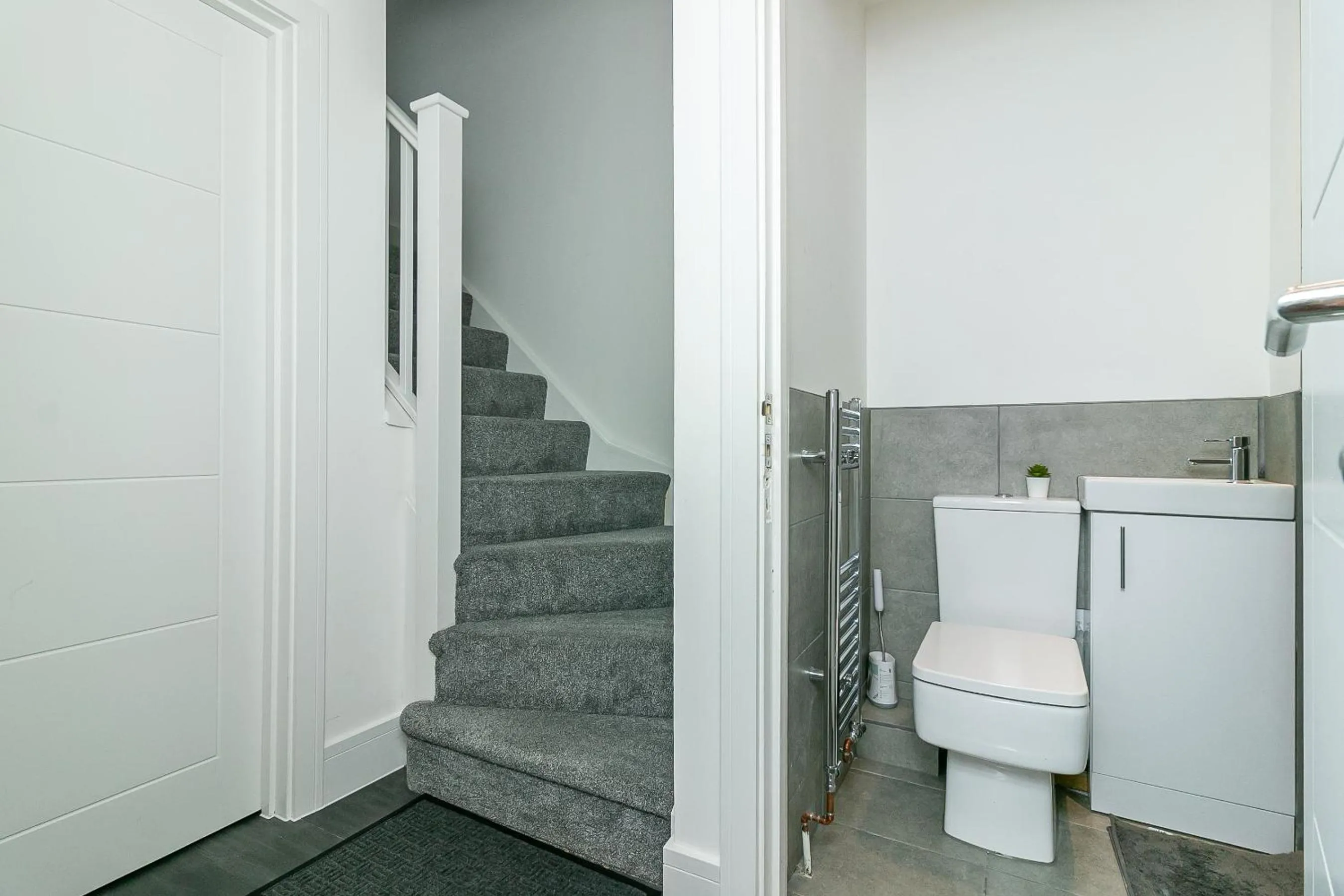 Bathroom in Archers House