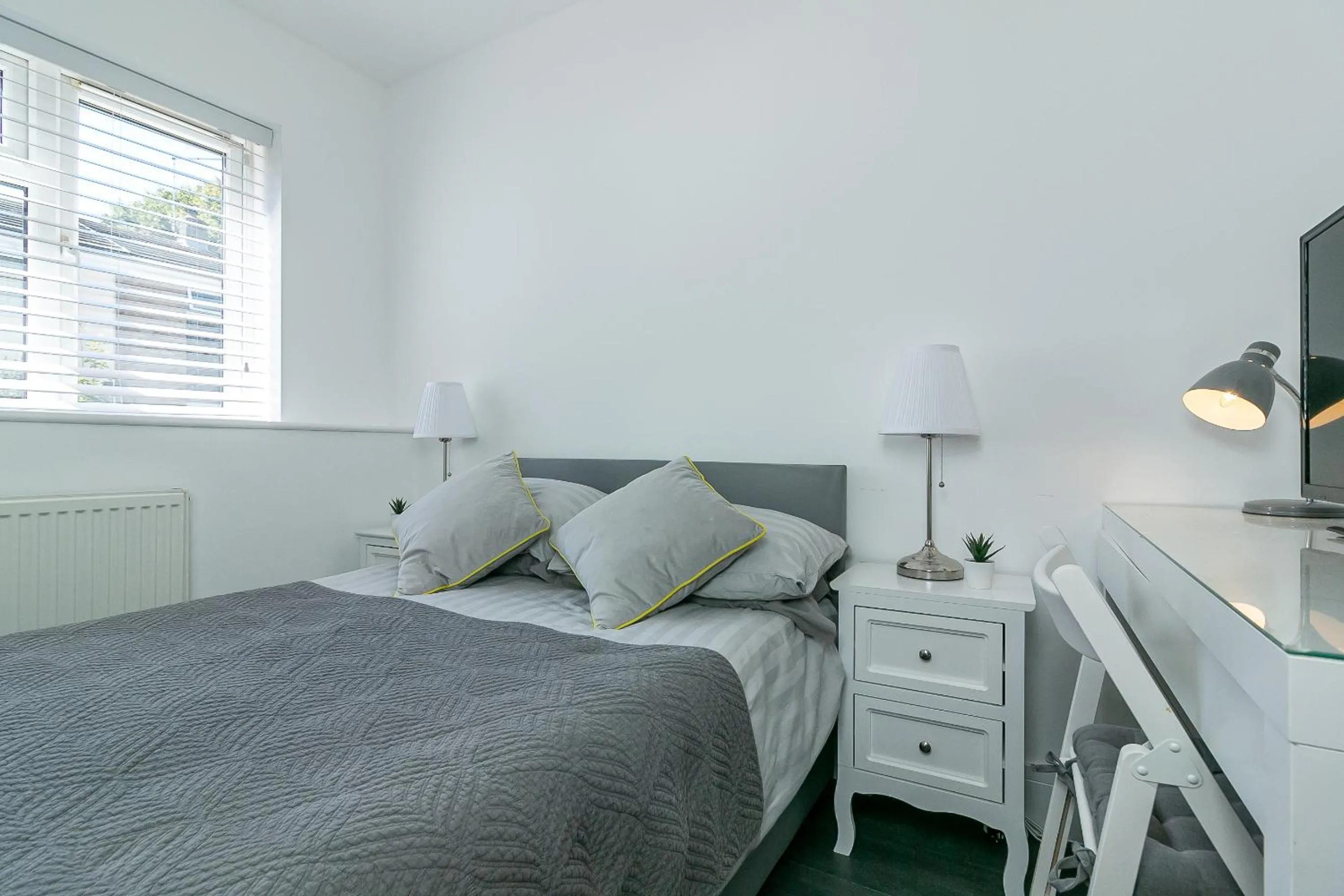 Bedroom, Bed in Archers House