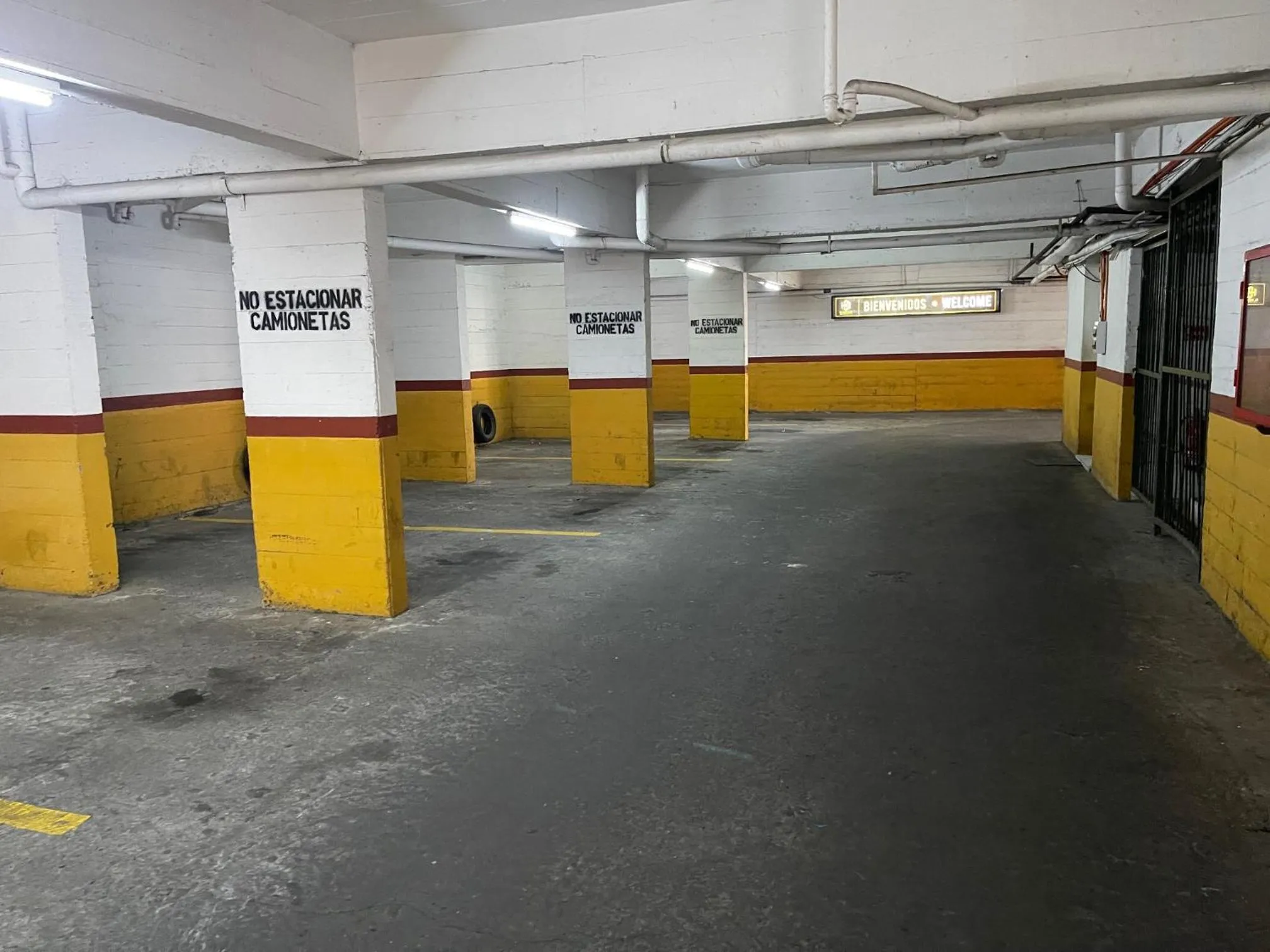 Parking in HOTEL EL DORADO