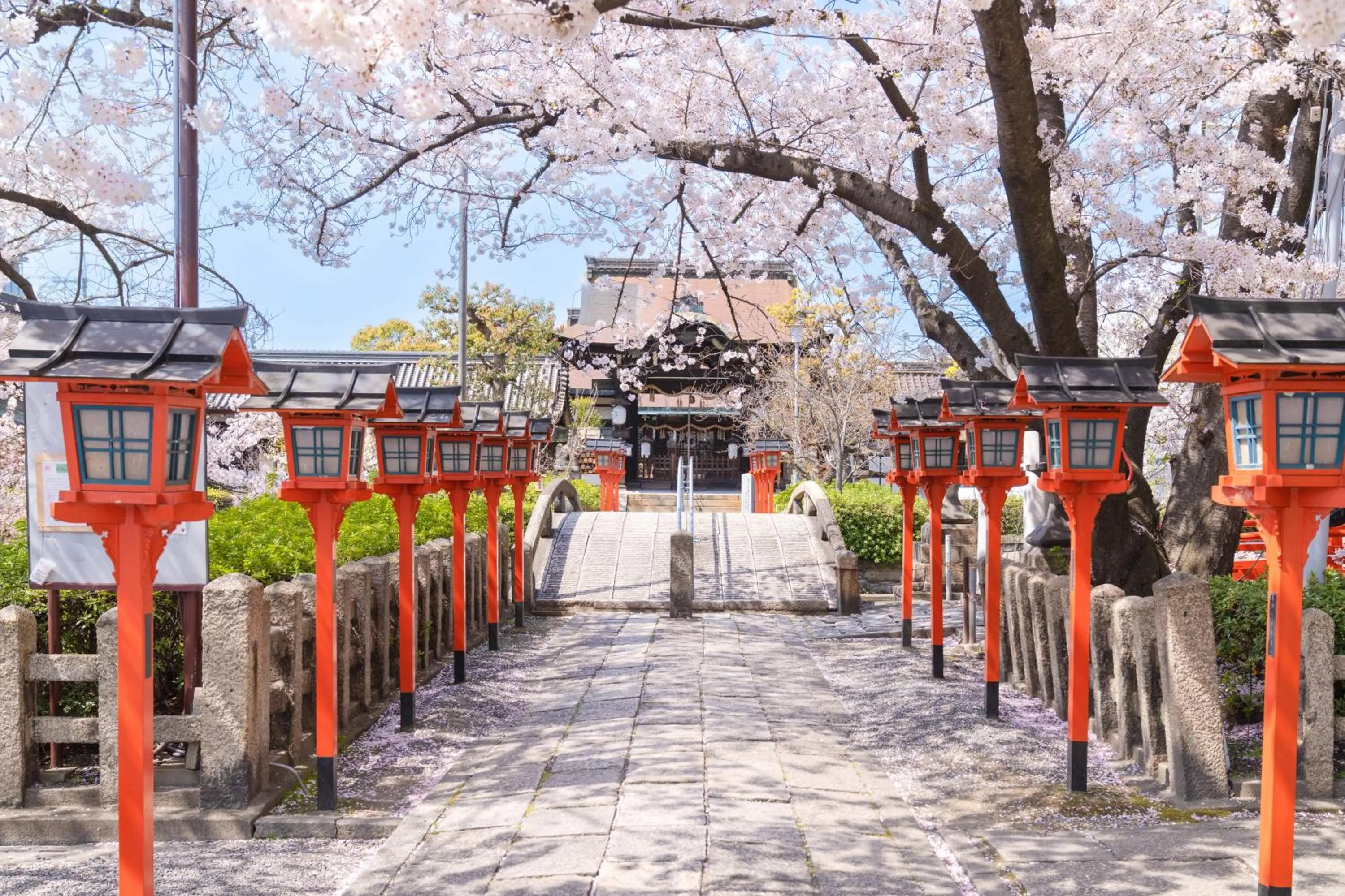Property building in OMO3 Kyoto Toji by Hoshino Resorts