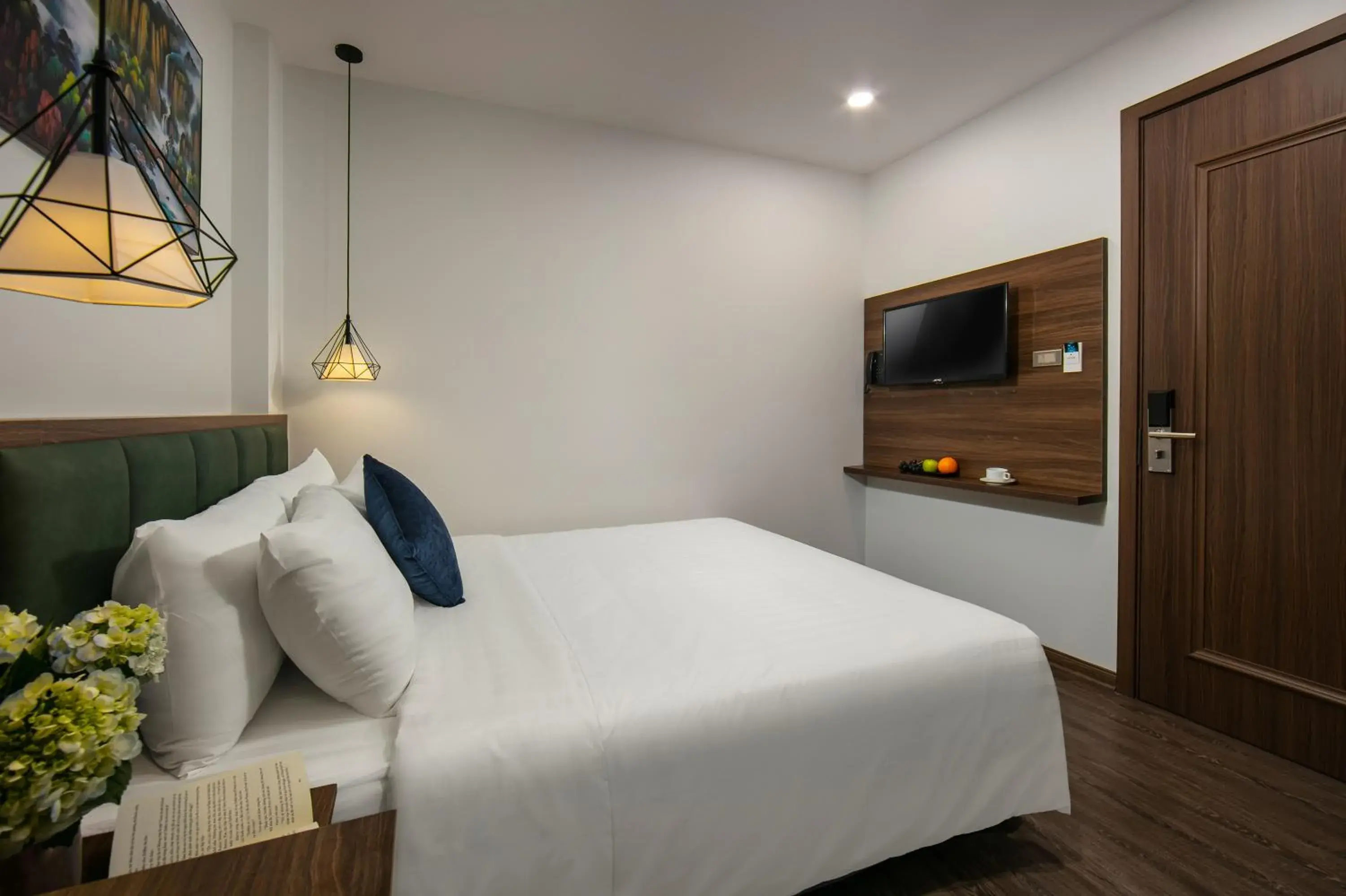 Superior Double Room in Hanoi Vacanza Premier Hotel Superior Double Room in Hanoi Vacanza Premier Hotel