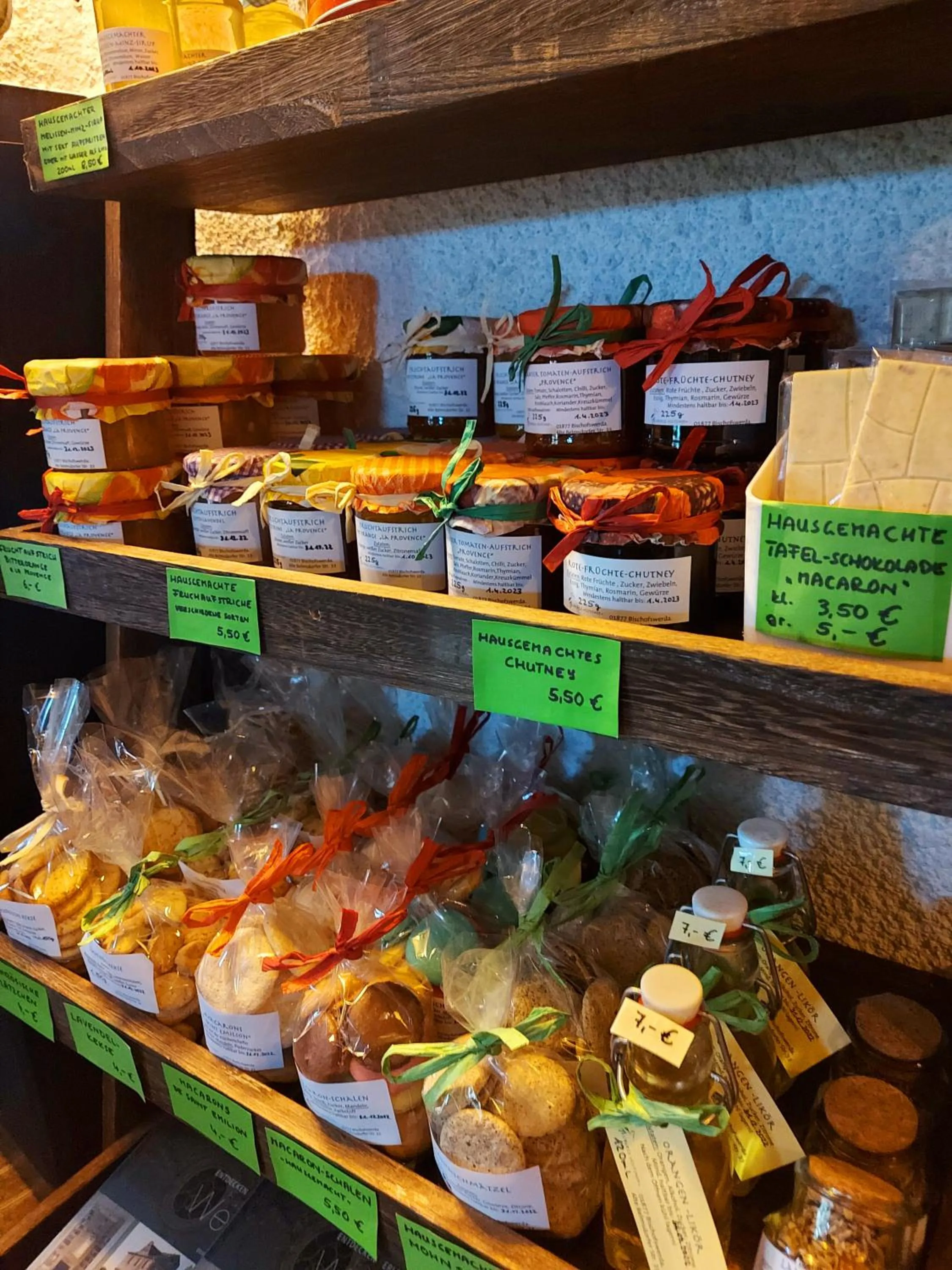 Shopping Area in Logis L Auberge Gutshof