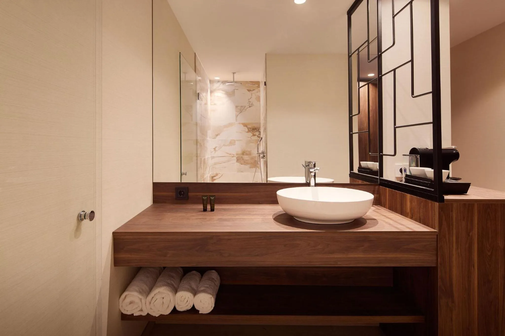 Bathroom in Van der Valk Hotel Delft A4