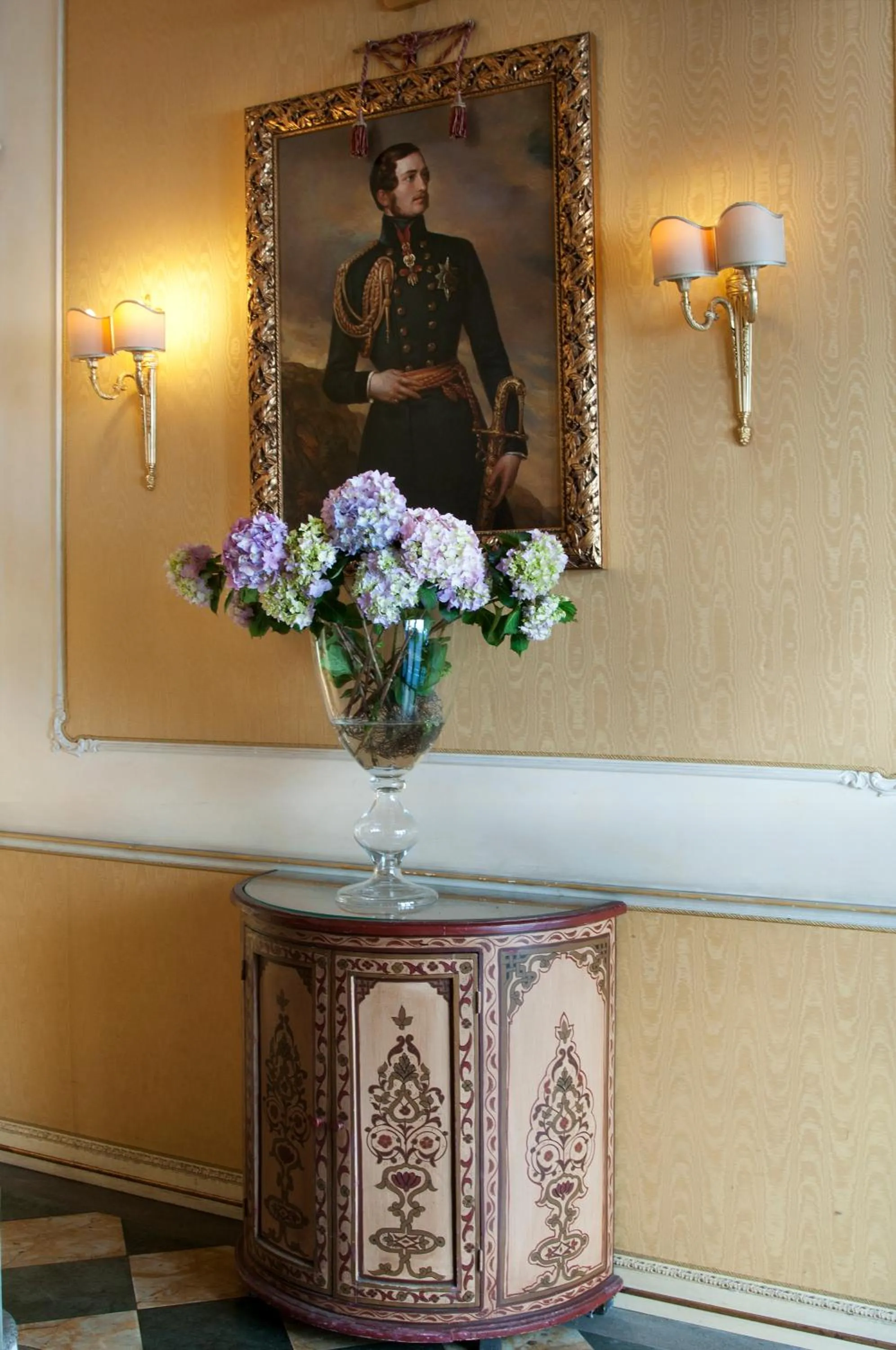 Decorative detail in Petit Palais Hotel De Charme