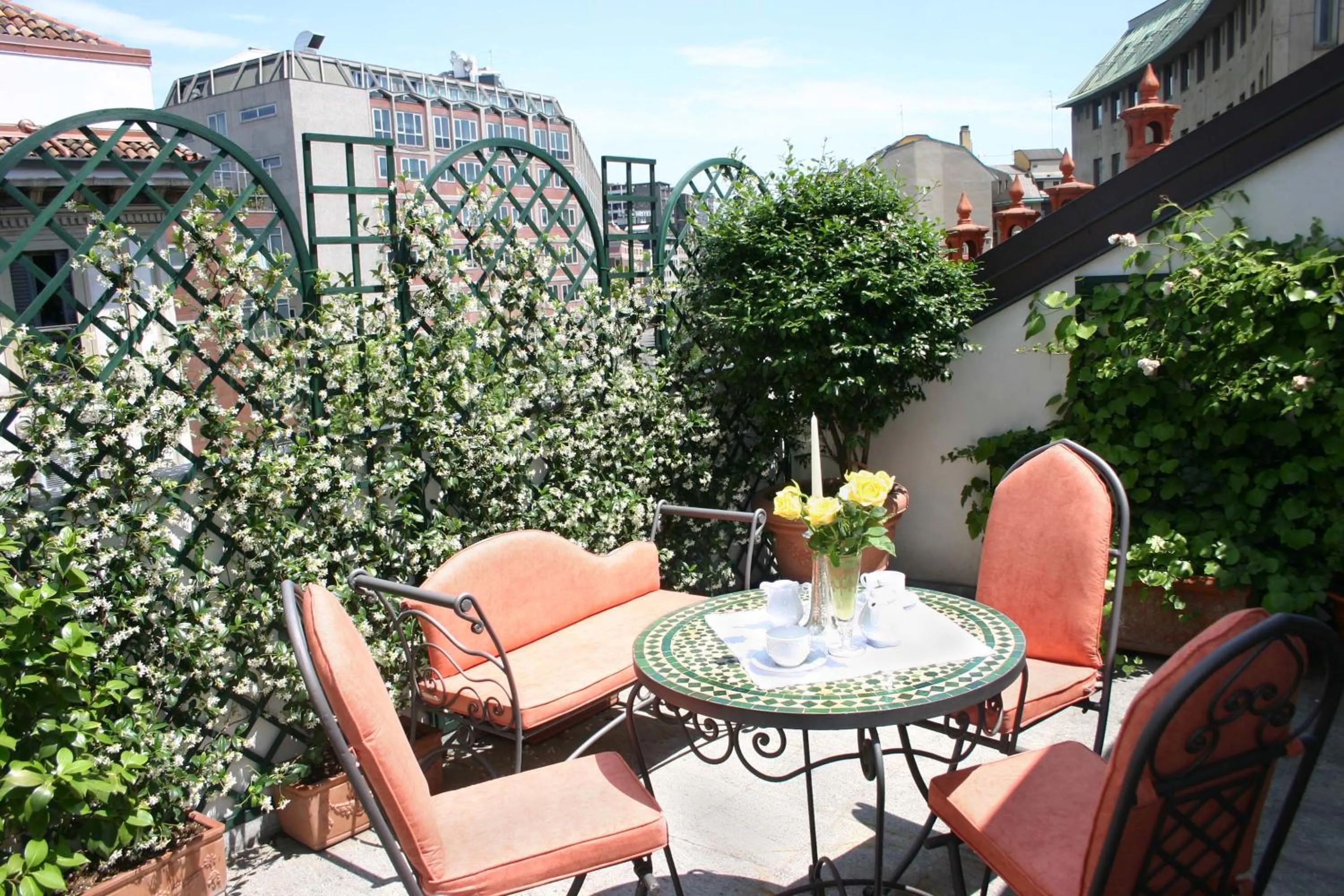 Patio in Petit Palais Hotel De Charme
