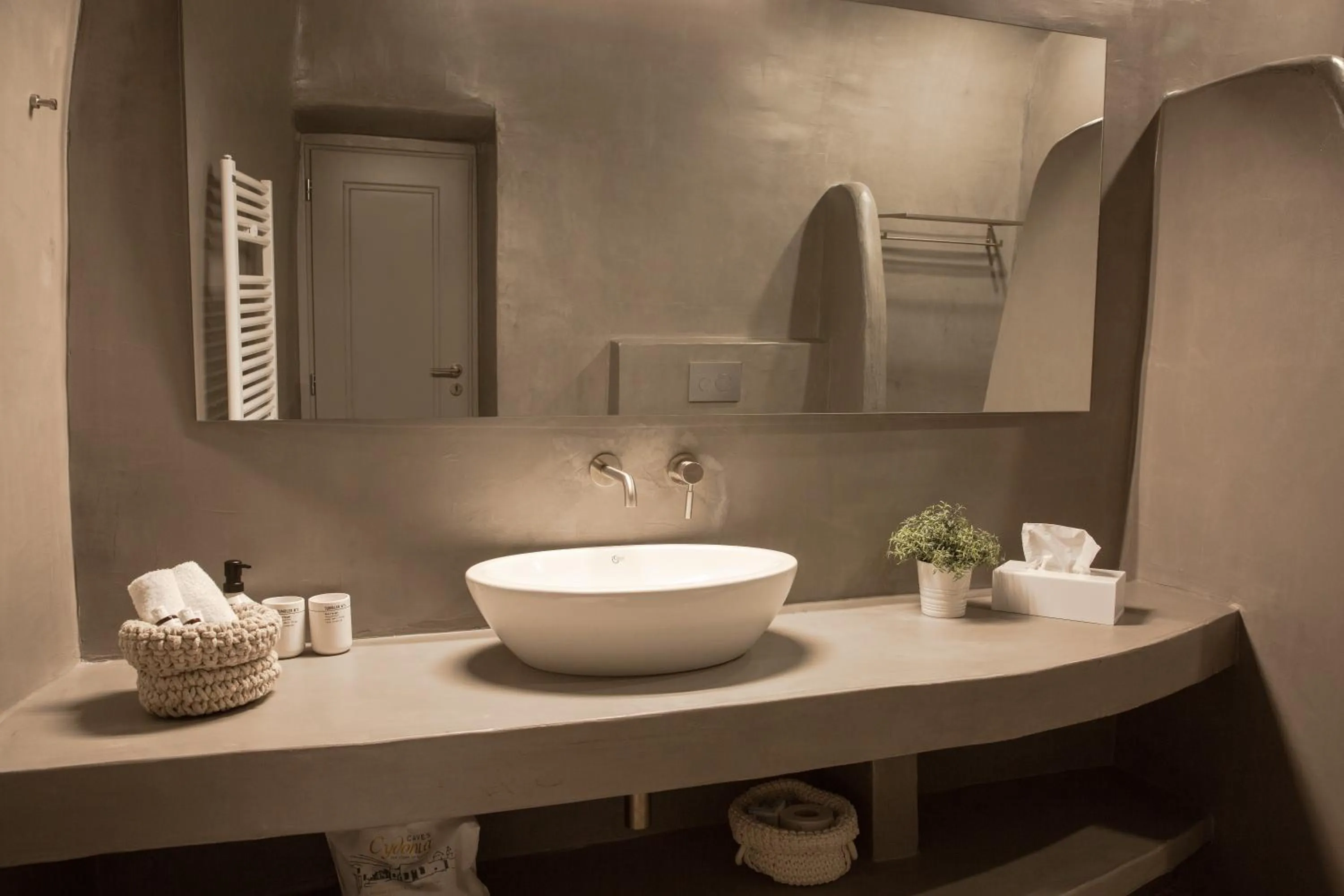 Bathroom in Cydonia Caves