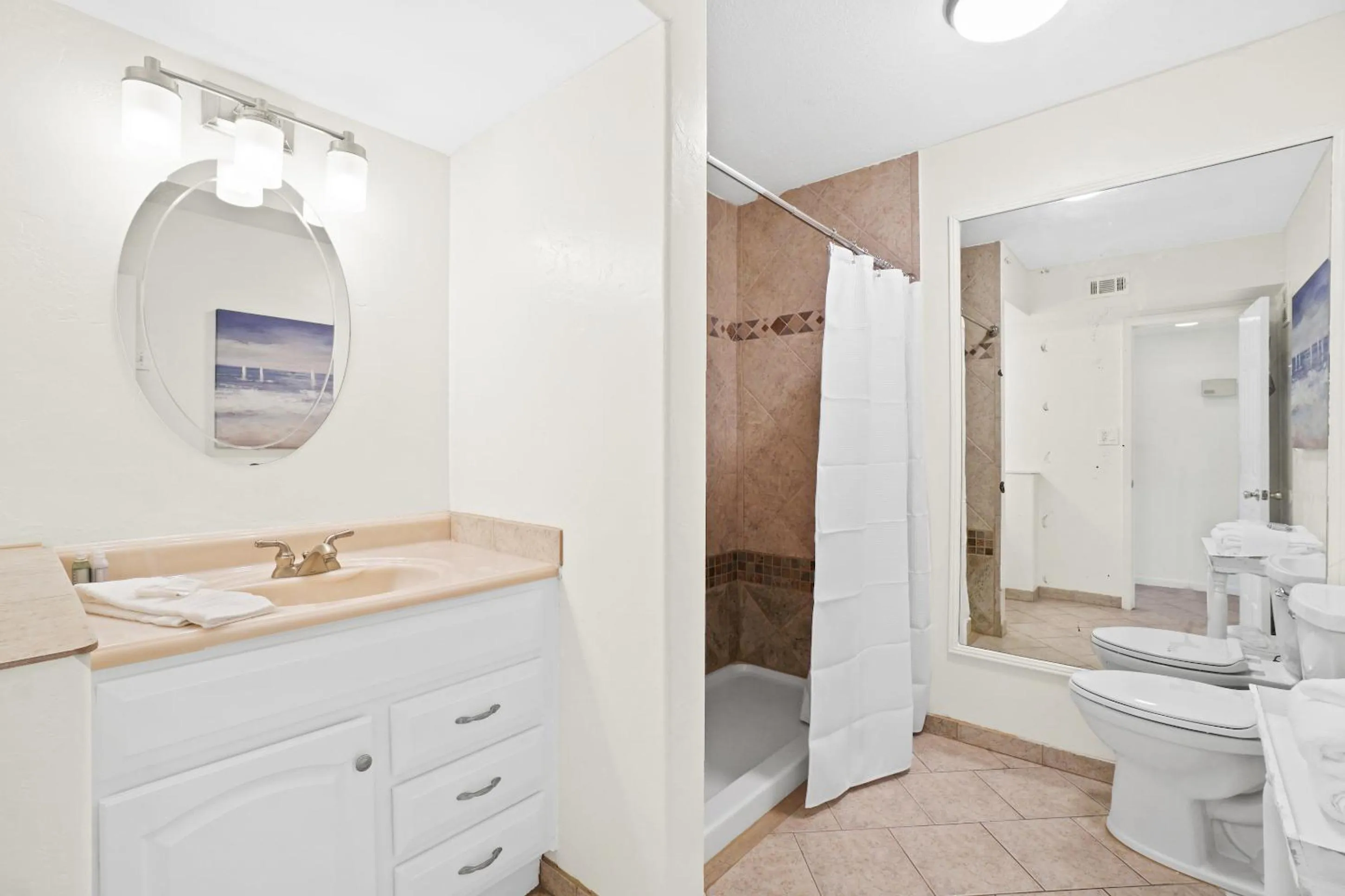 Shower in Destin Beach House - Happy Harbor House by Panhandle Getaways