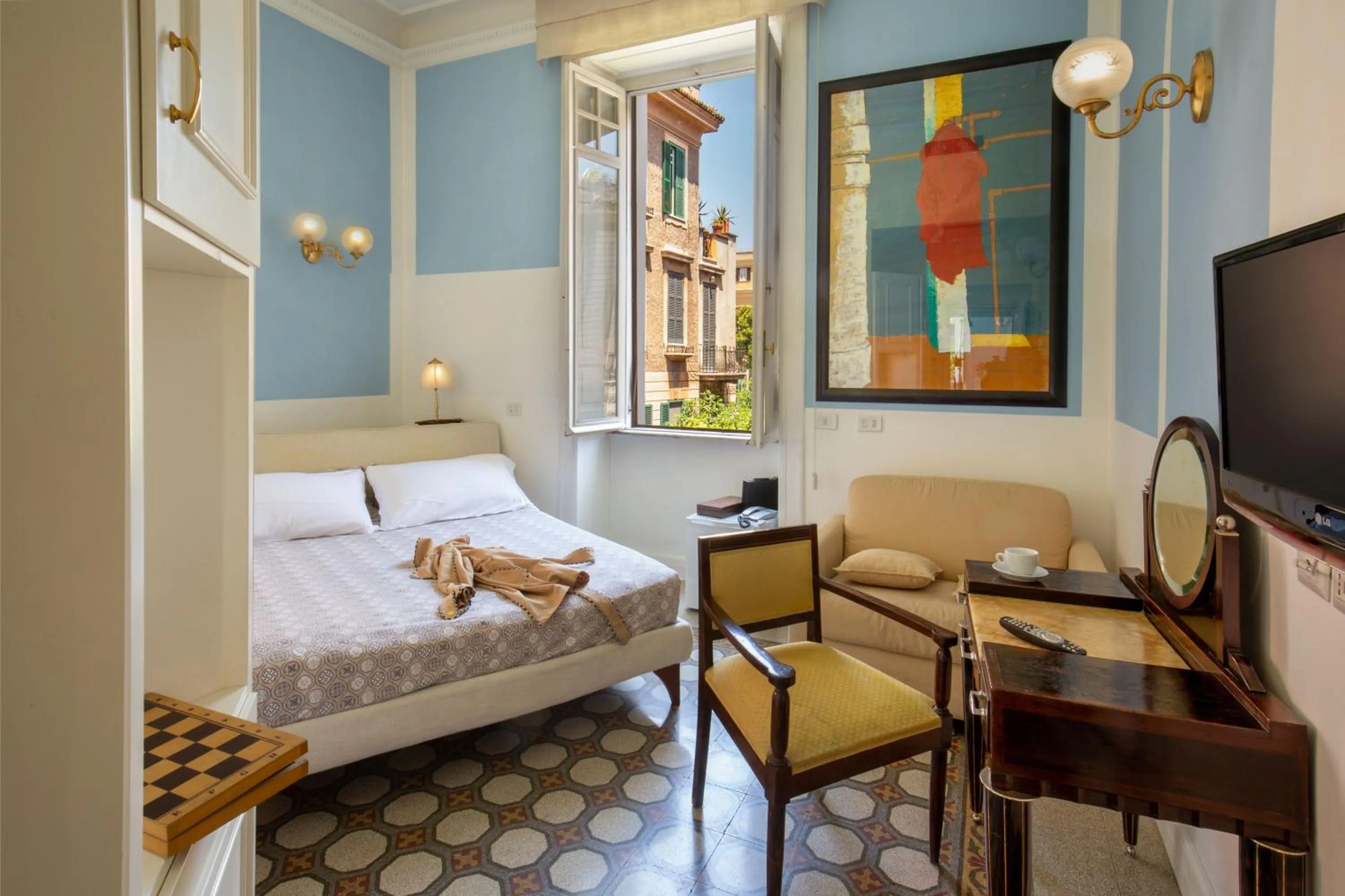 TV and multimedia in Hotel Emona Aquaeductus