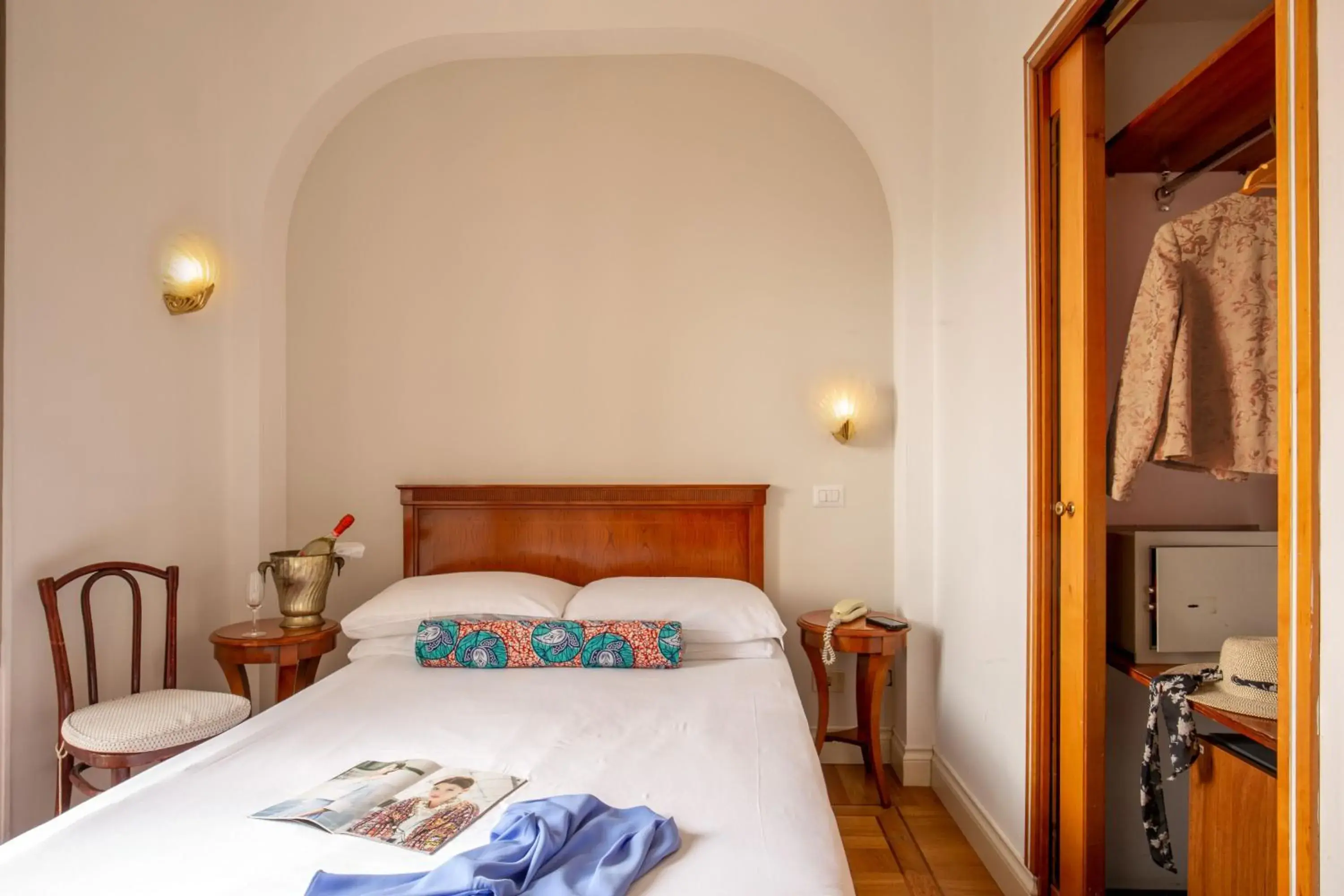 Small Double Room in Hotel Emona Aquaeductus Small Double Room in Hotel Emona Aquaeductus