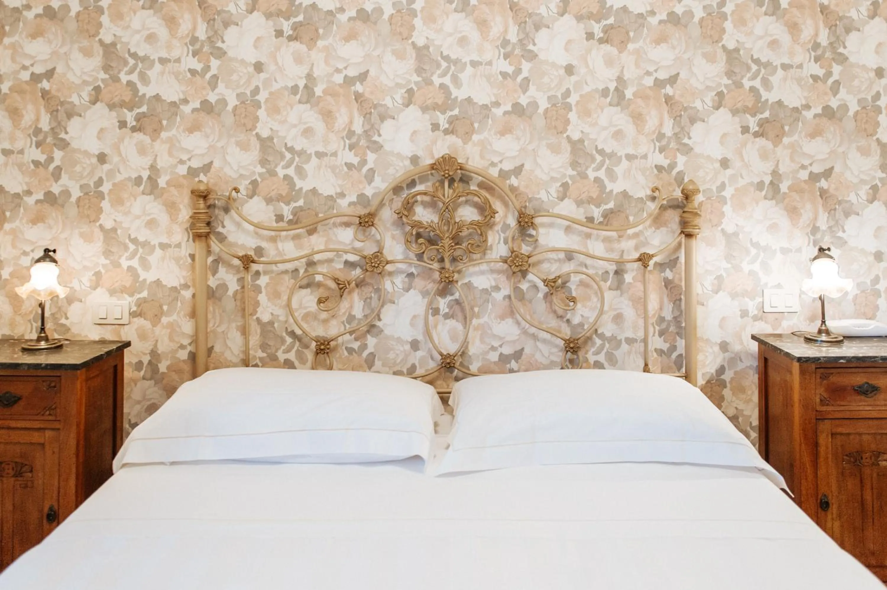 Bed in Hotel Aganoor