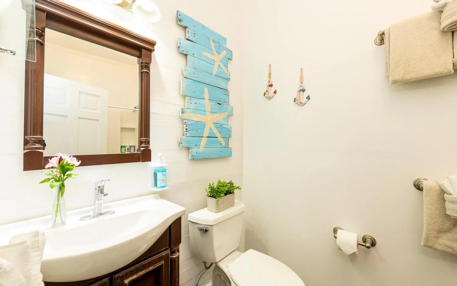 Toilet in Rose Lane Villas