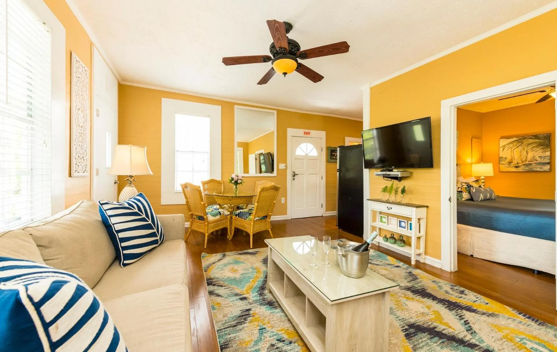 TV and multimedia in Rose Lane Villas