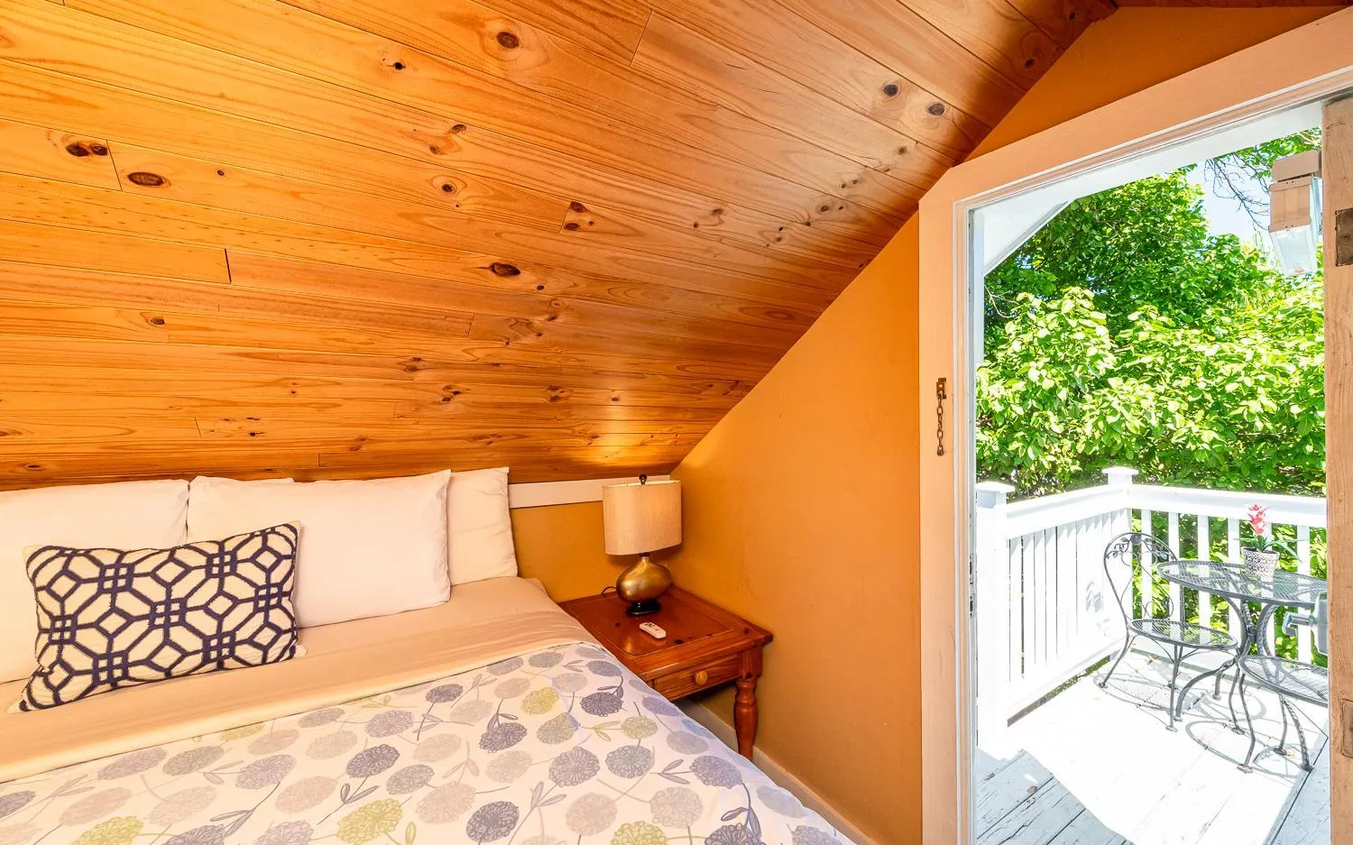 Bed in Rose Lane Villas