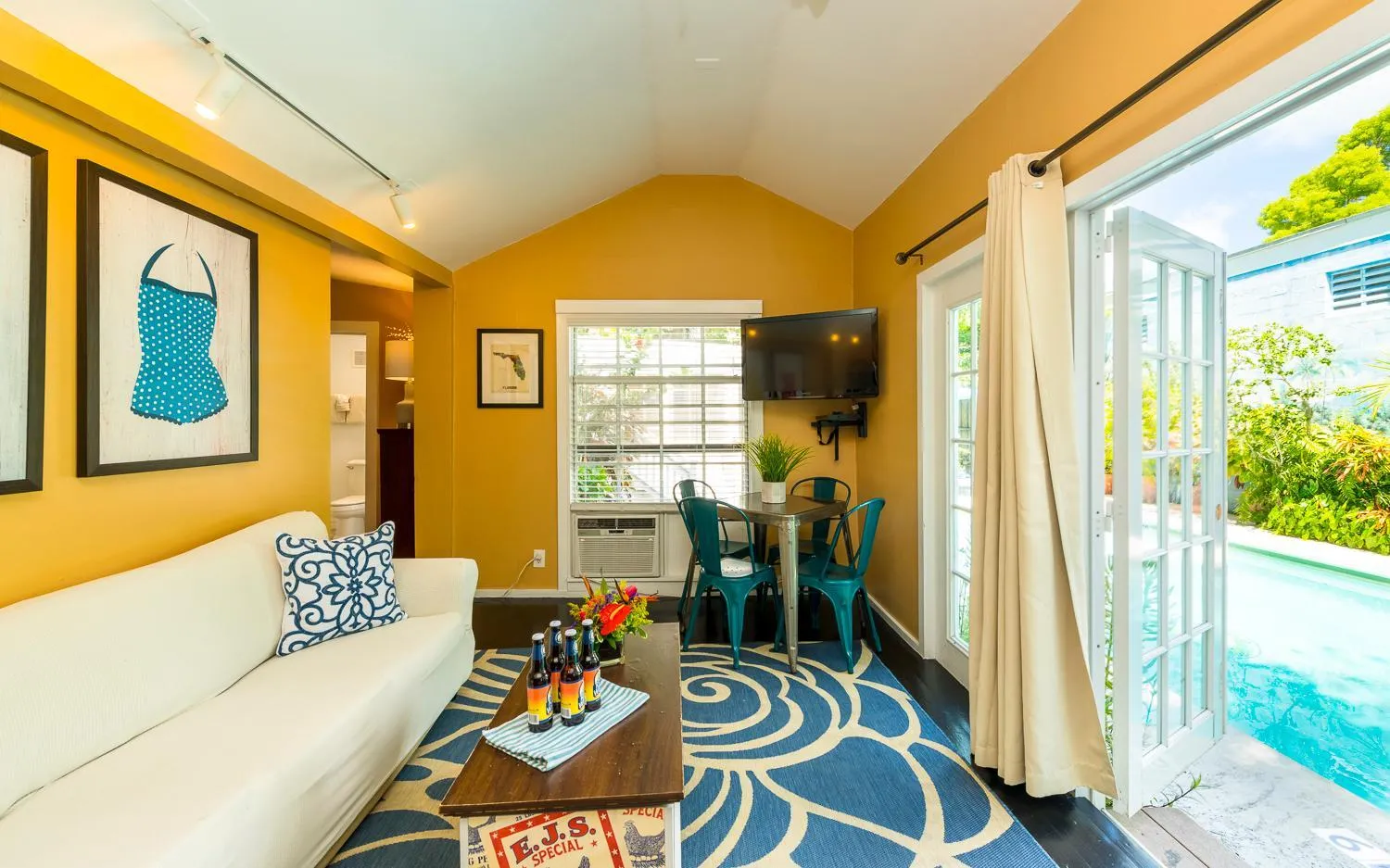Living room in Rose Lane Villas