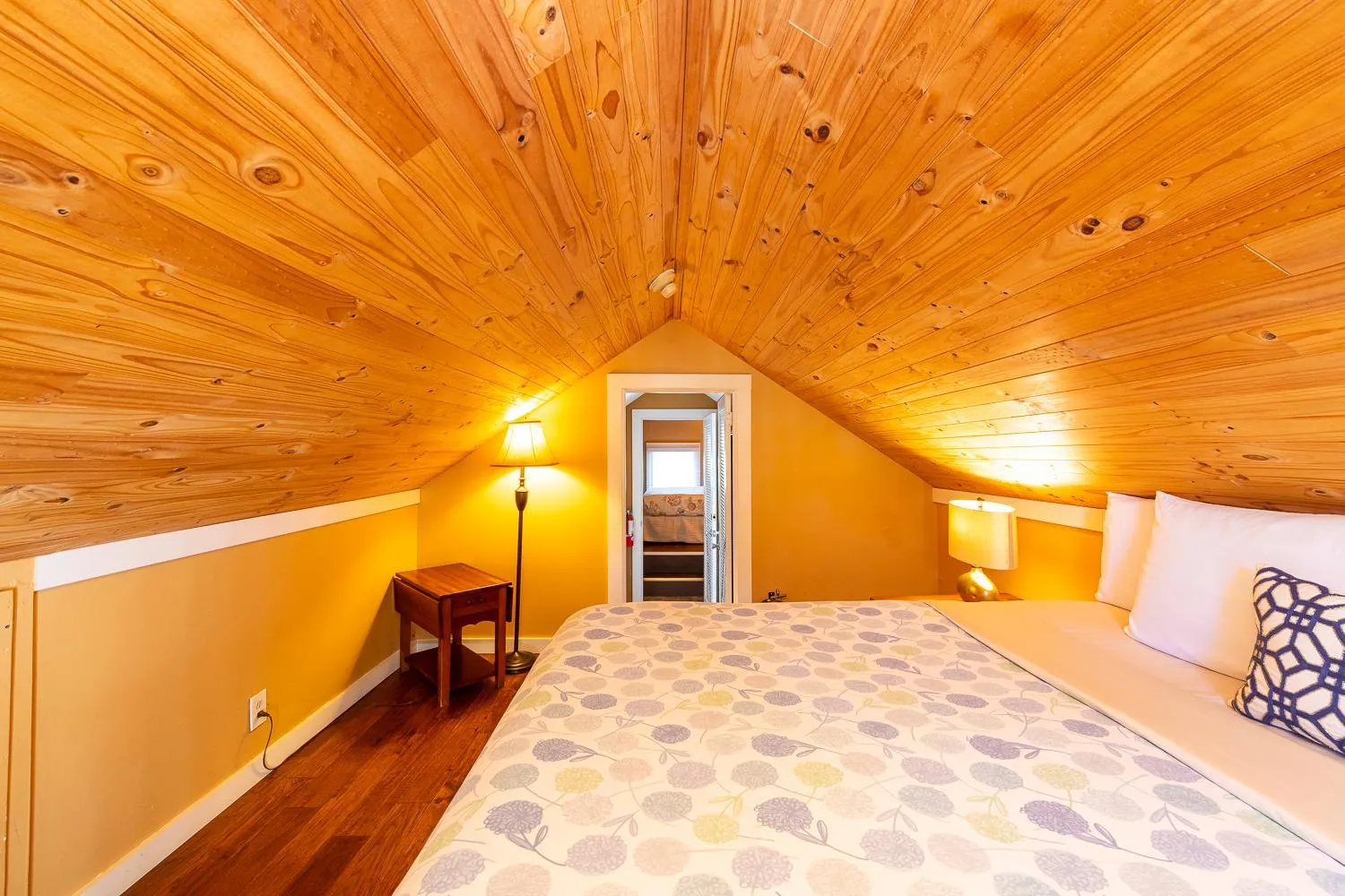 Bed in Rose Lane Villas