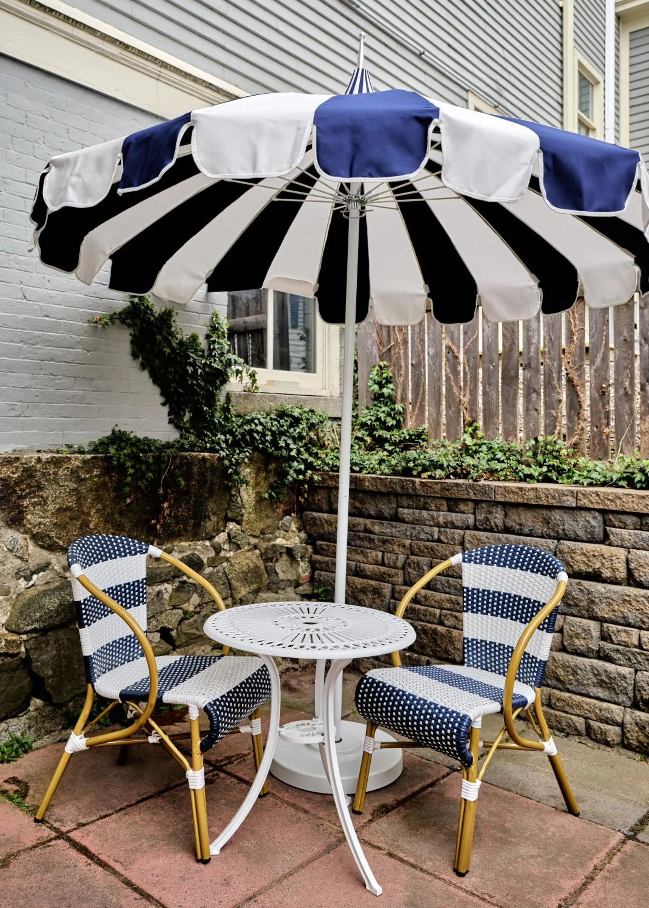 Garden in The Hotel Portsmouth - Downtown