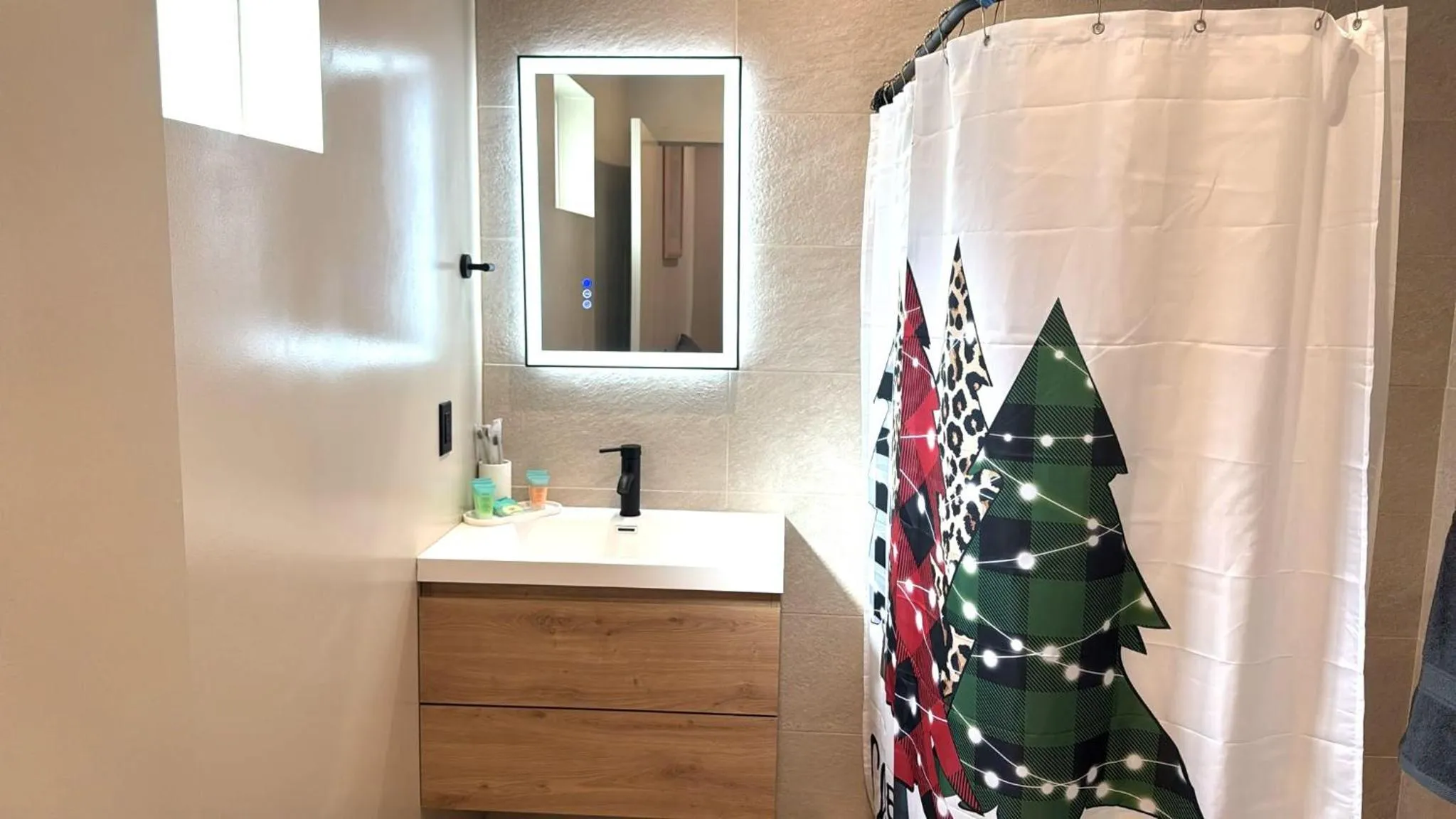 Bathroom in StaysPro - Cityscape Luxury Rental Homes in the Heart of Los Angeles