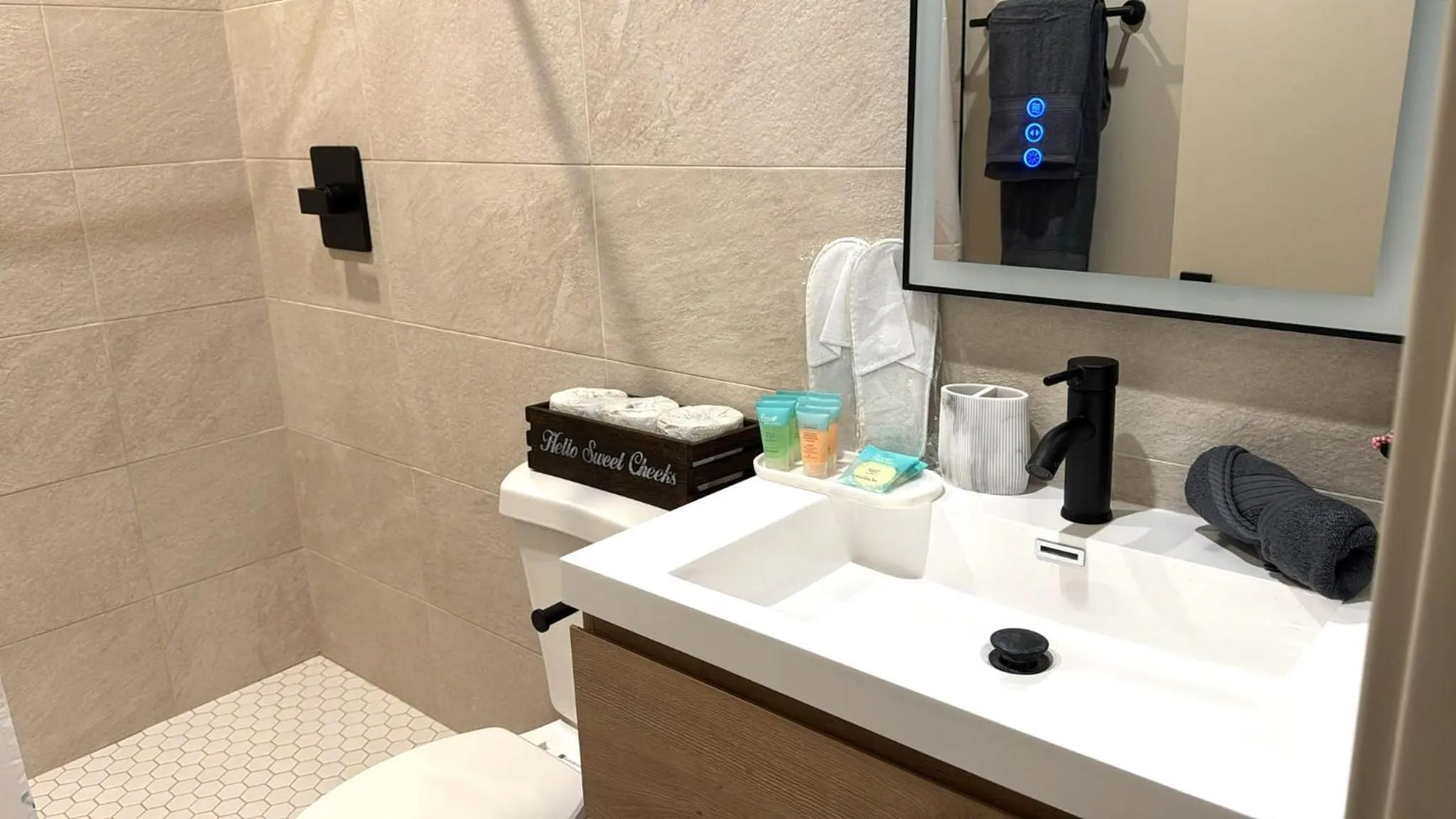 Bathroom in StaysPro - Cityscape Luxury Rental Homes in the Heart of Los Angeles