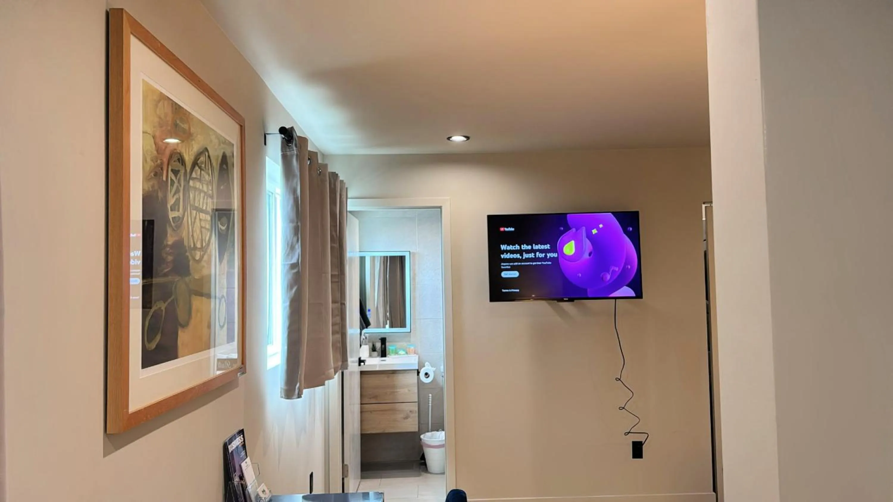 Bathroom in StaysPro - Cityscape Luxury Rental Homes in the Heart of Los Angeles