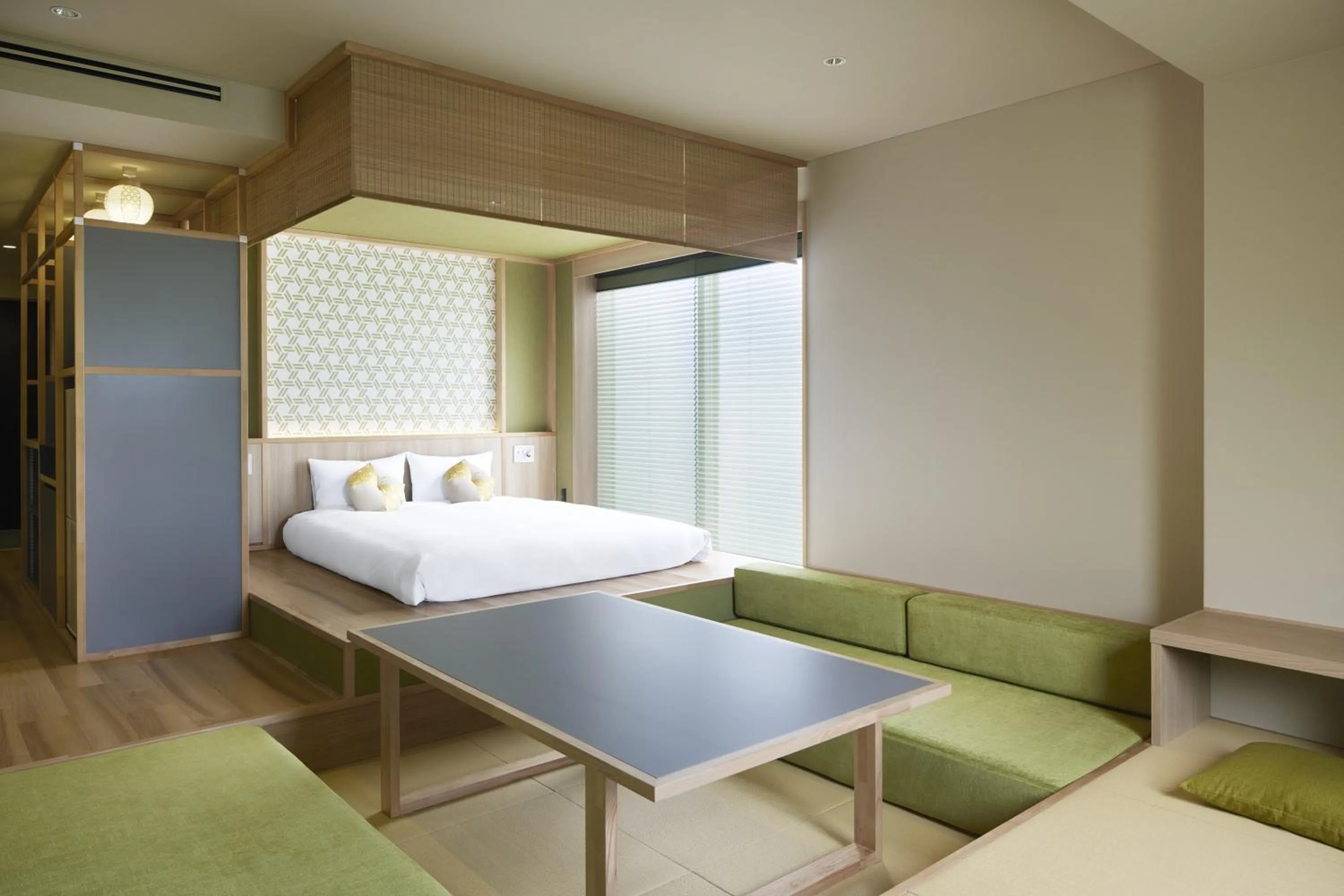 Photo of the whole room, Bed in OMO5 Kyoto Gion by Hoshino Resorts