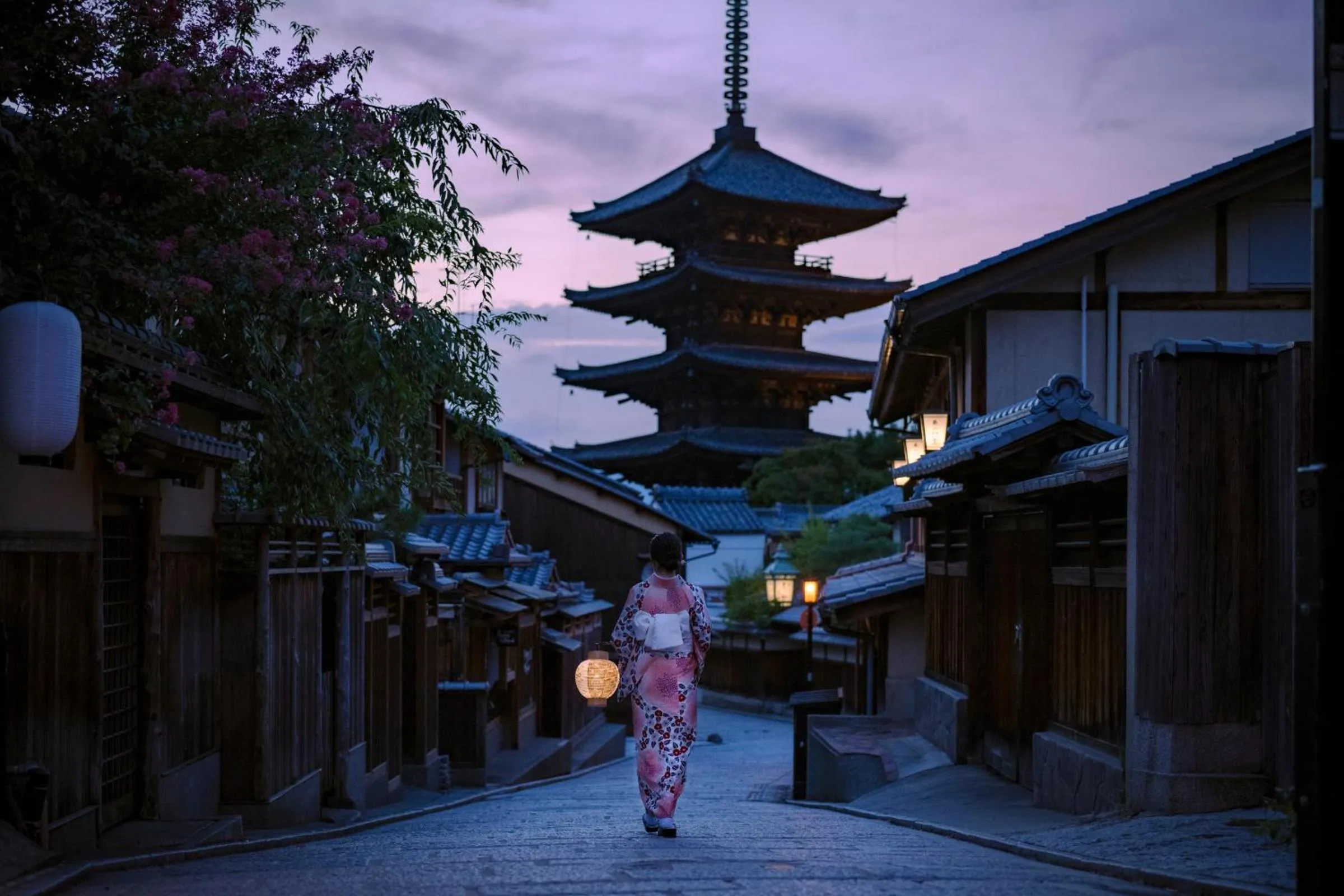 Night in OMO5 Kyoto Gion by Hoshino Resorts