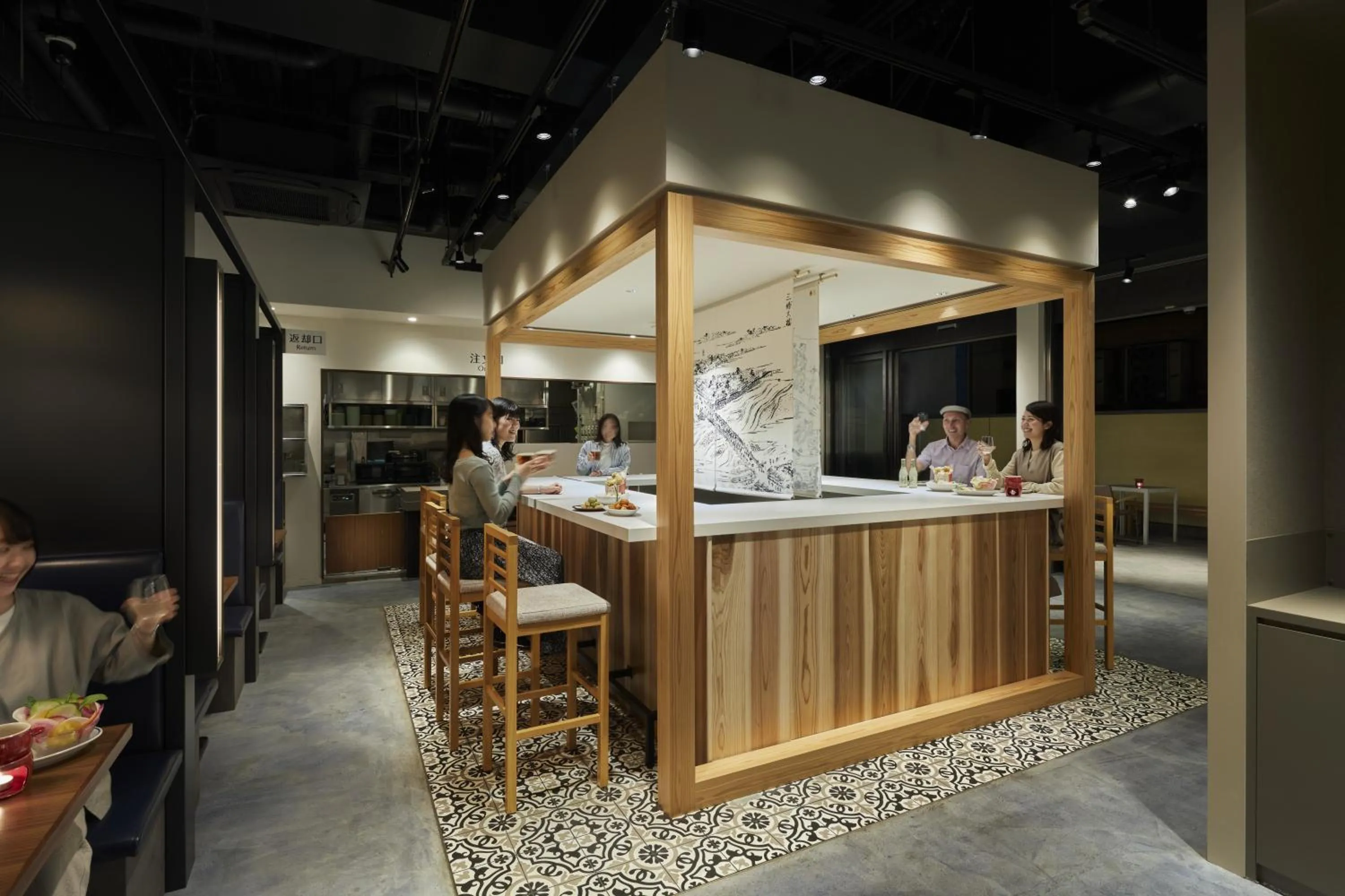 Lounge or bar in OMO5 Kyoto Sanjo by Hoshino Resorts