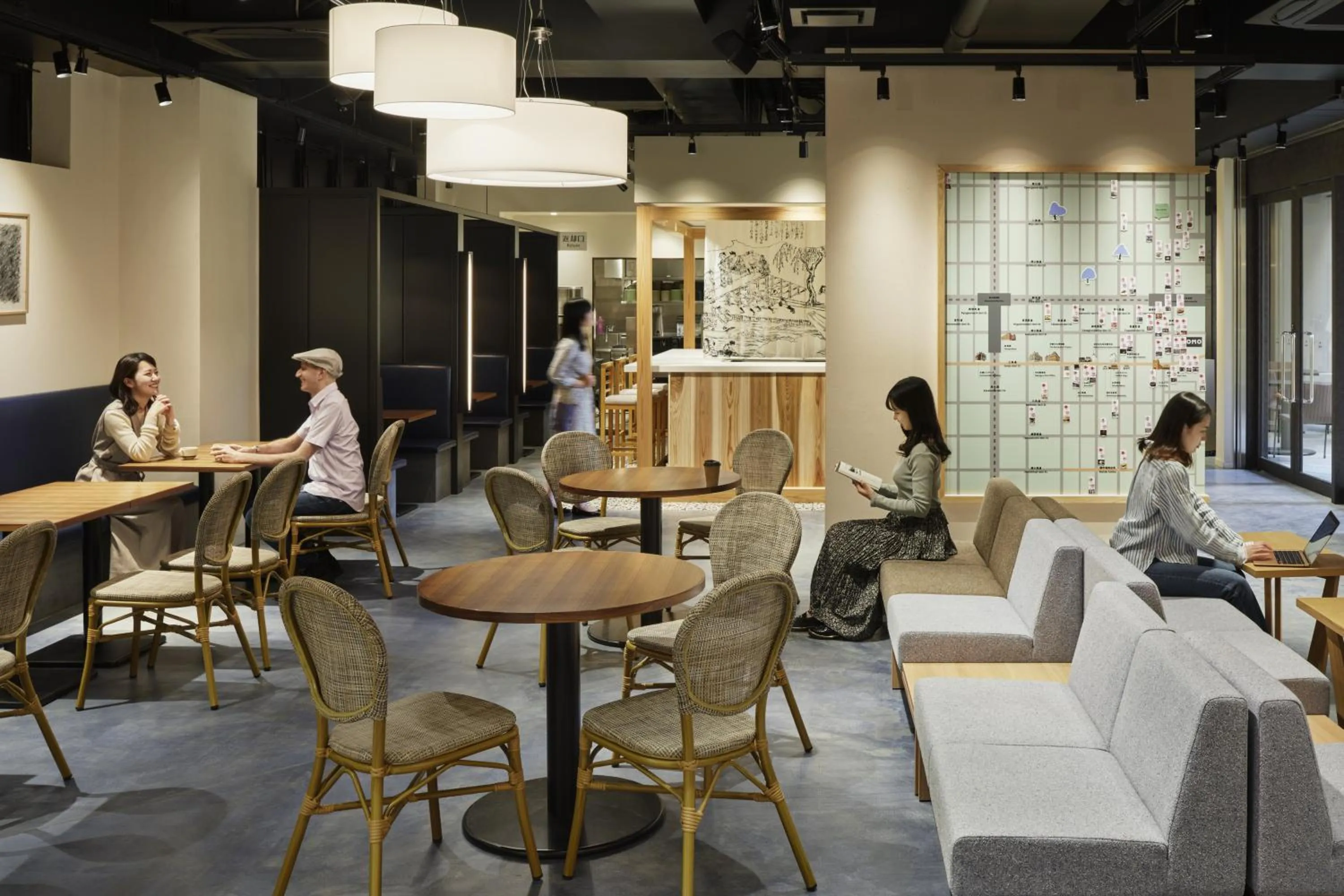 Lounge or bar in OMO5 Kyoto Sanjo by Hoshino Resorts