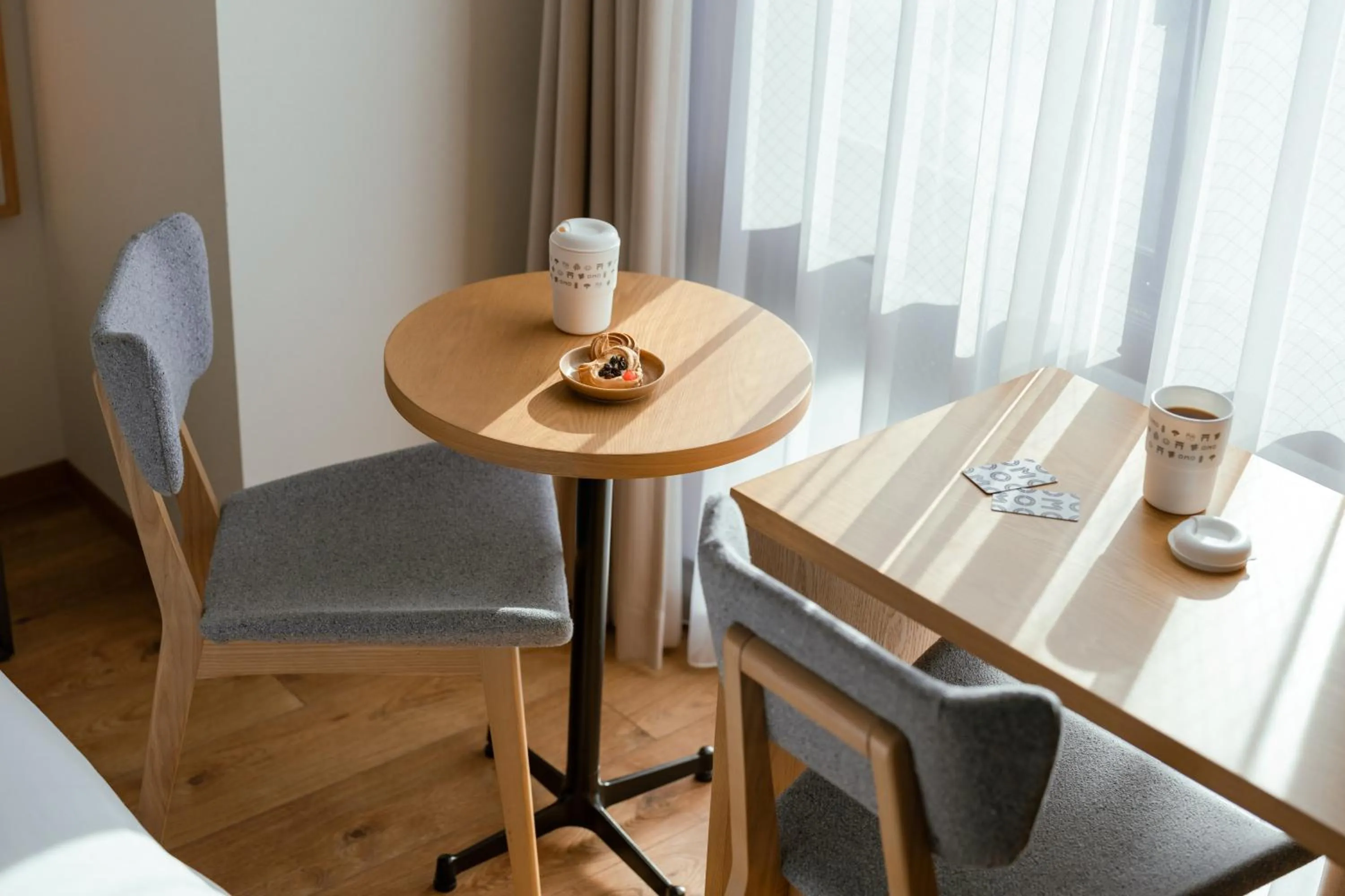 Photo of the whole room in OMO5 Kyoto Sanjo by Hoshino Resorts