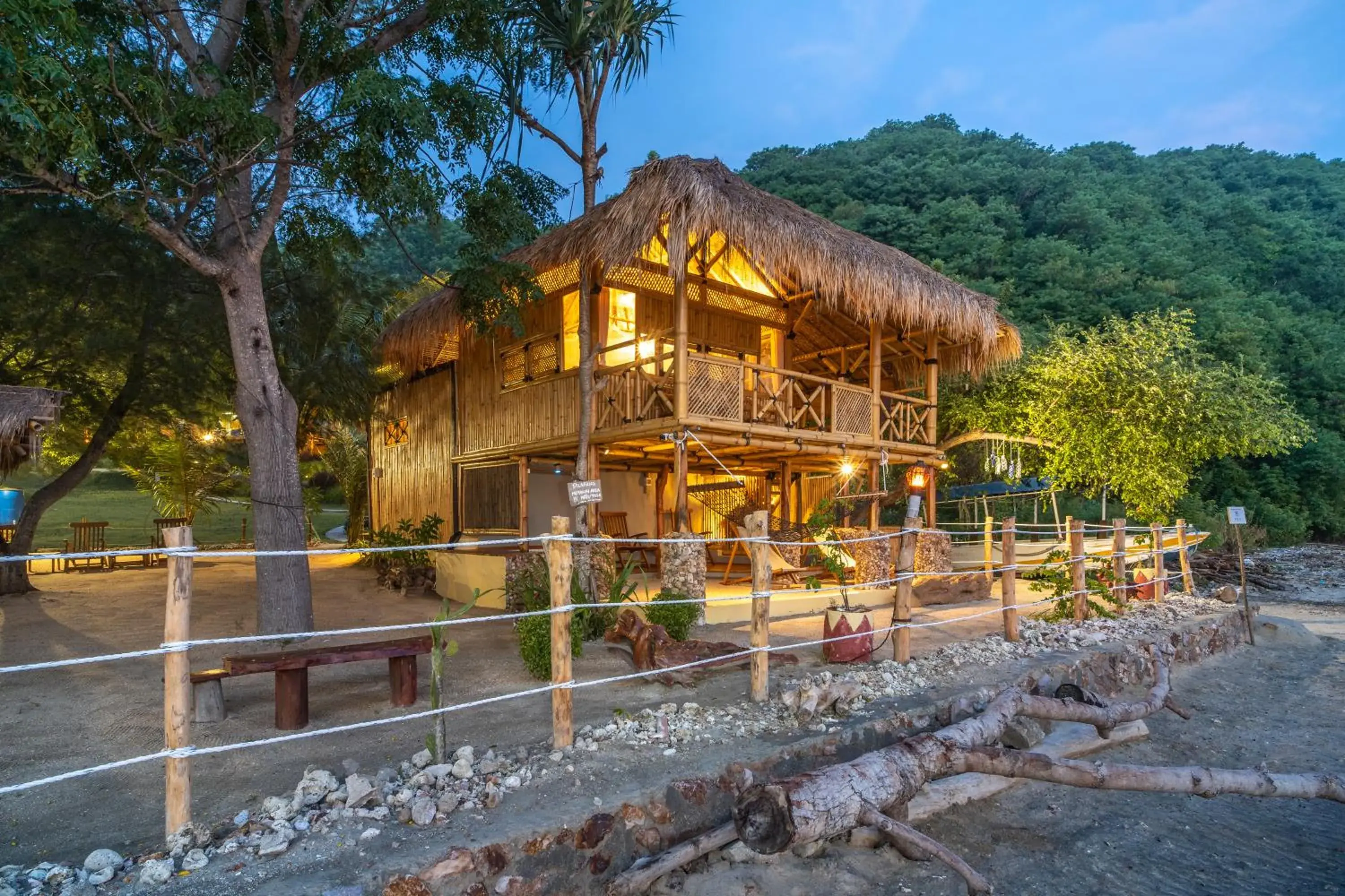 Villa - Beach Front in Catappa Village Lombok Villa - Beach Front in Catappa Village Lombok