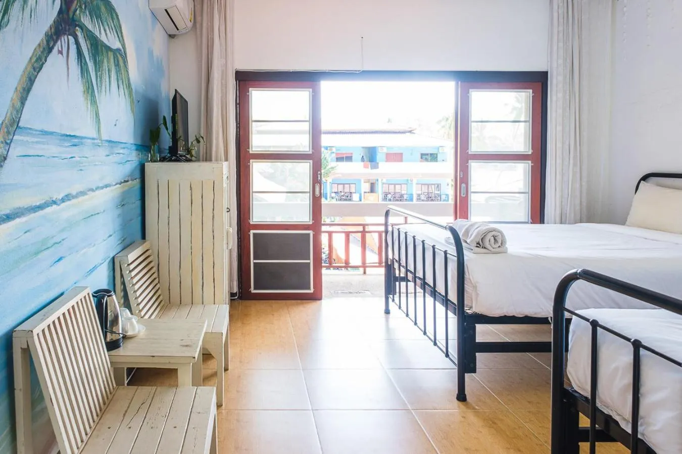 Bed in Hydronauts Diving Resort - Koh Tao