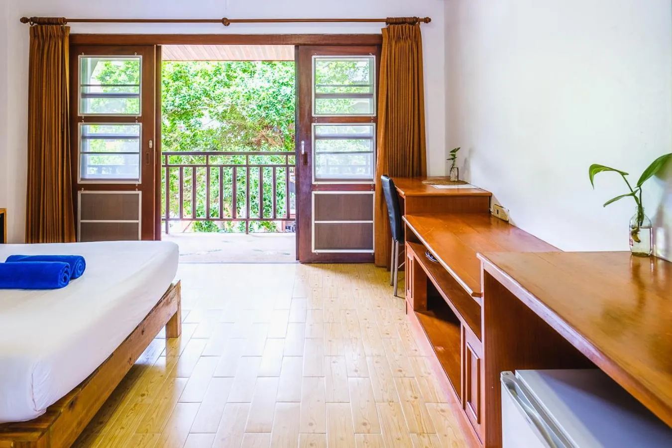 Bed in Hydronauts Diving Resort - Koh Tao